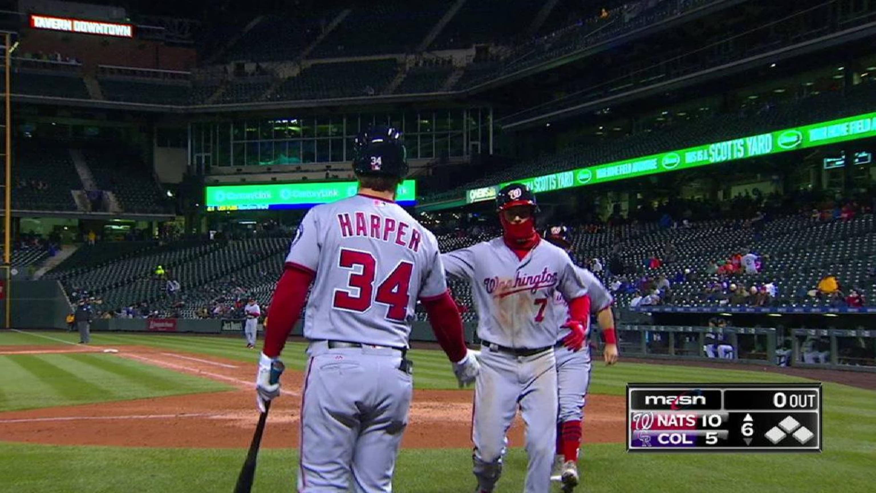 Turner's two-run homer