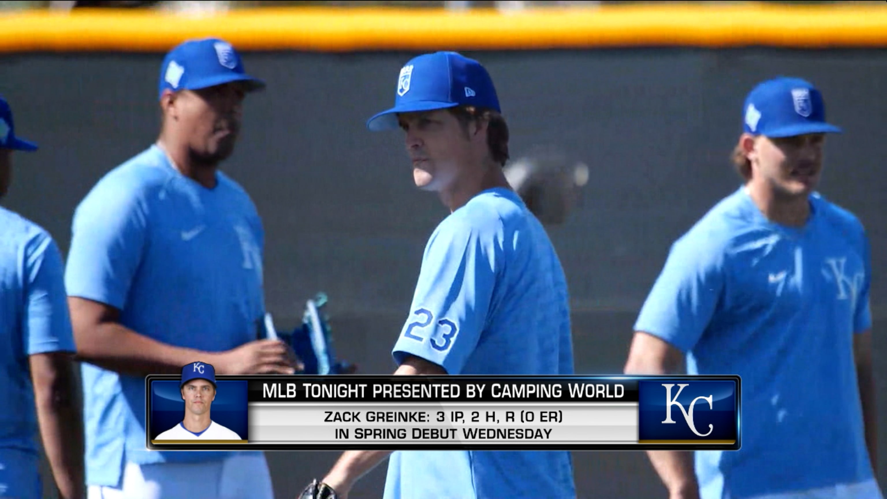 Zack Greinke uses PitchCom technology in start