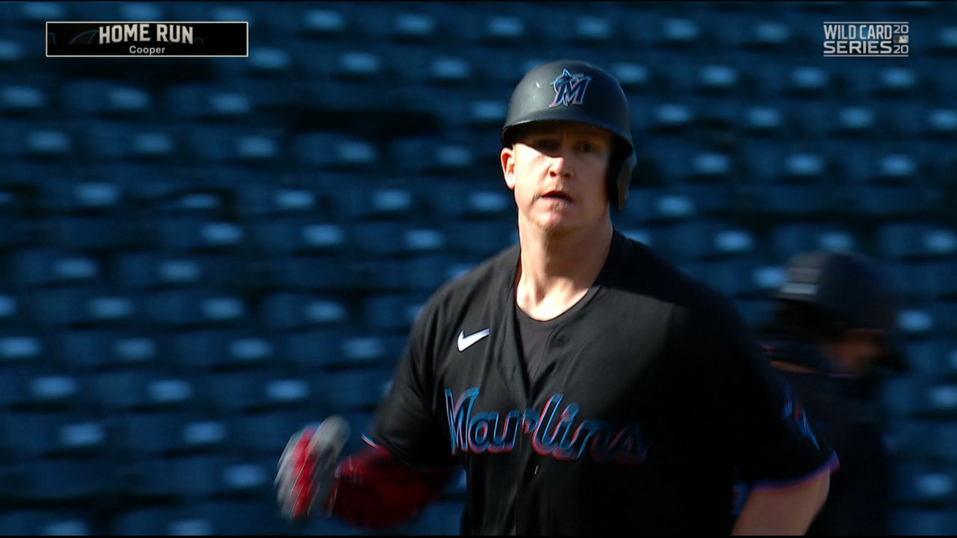 Cooper rompe empate con HR