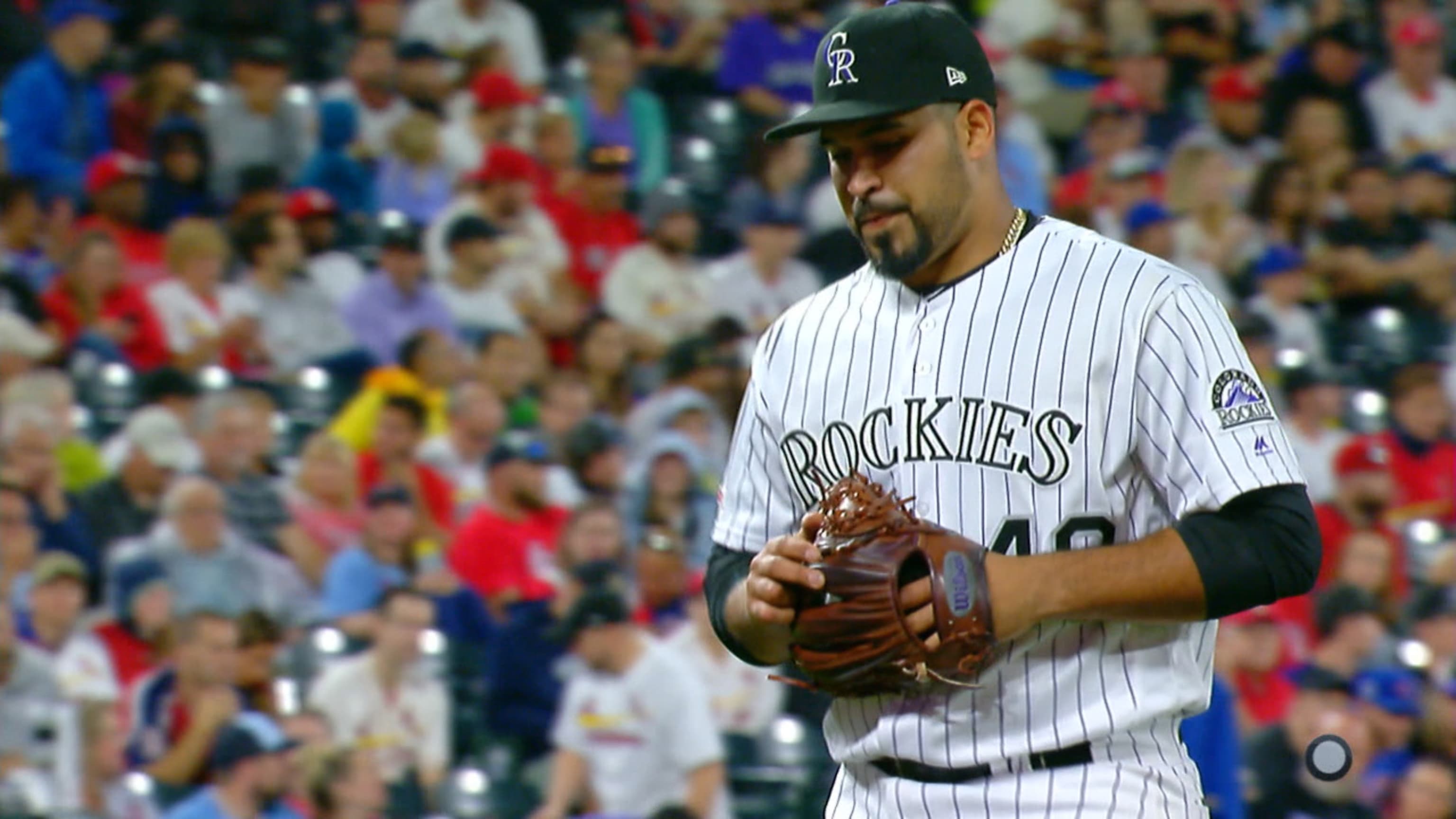 Senzatela poncha a 5 en 6 innings