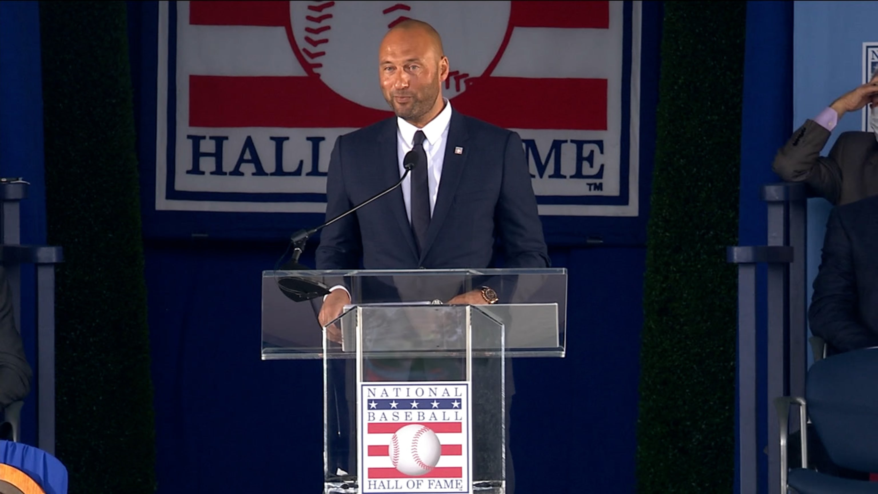 It's official: Smoltz is first-ballot Hall of Famer