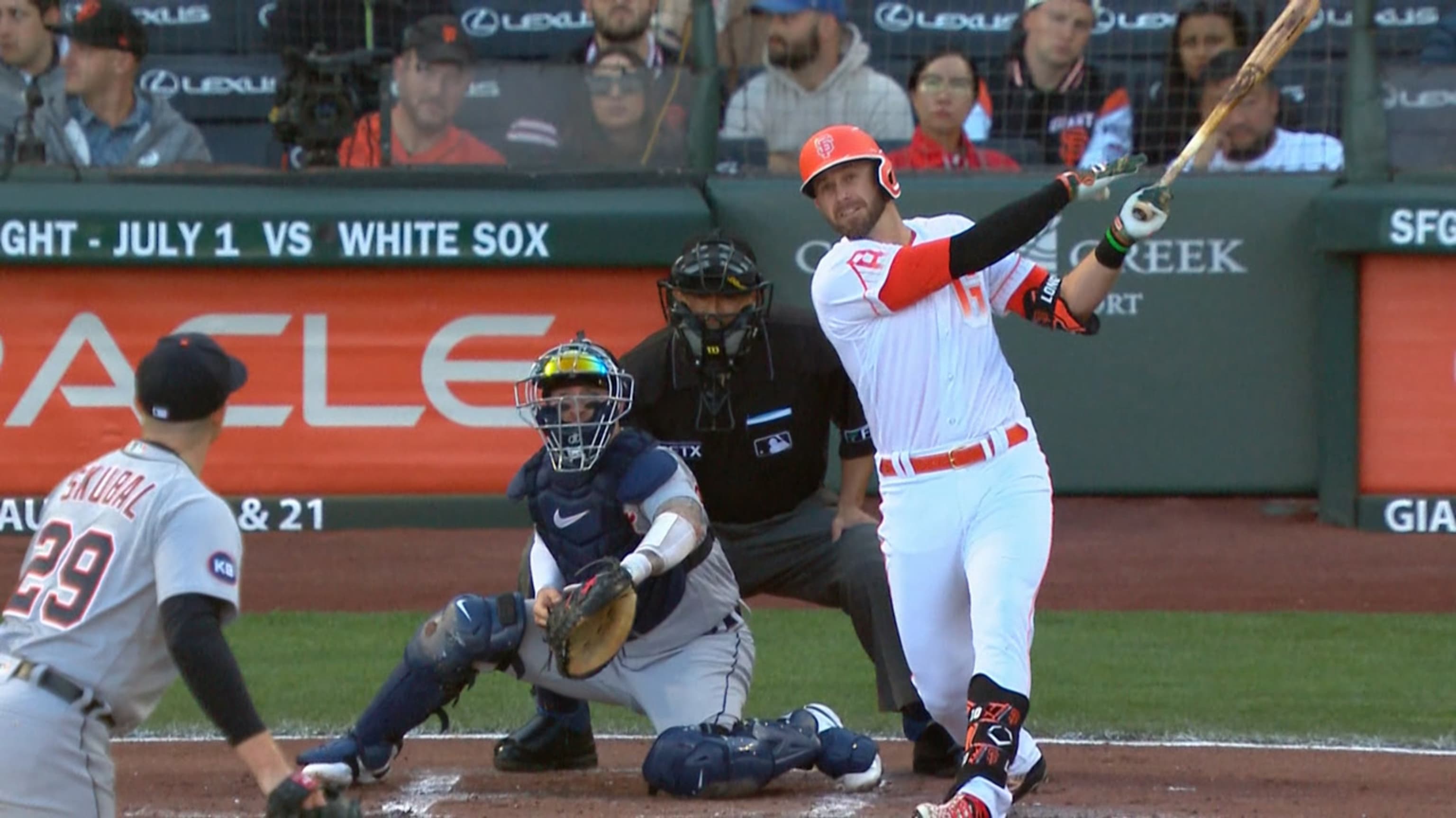 Mike Yastrzemski makes great throw, leaping catch vs. Tigers