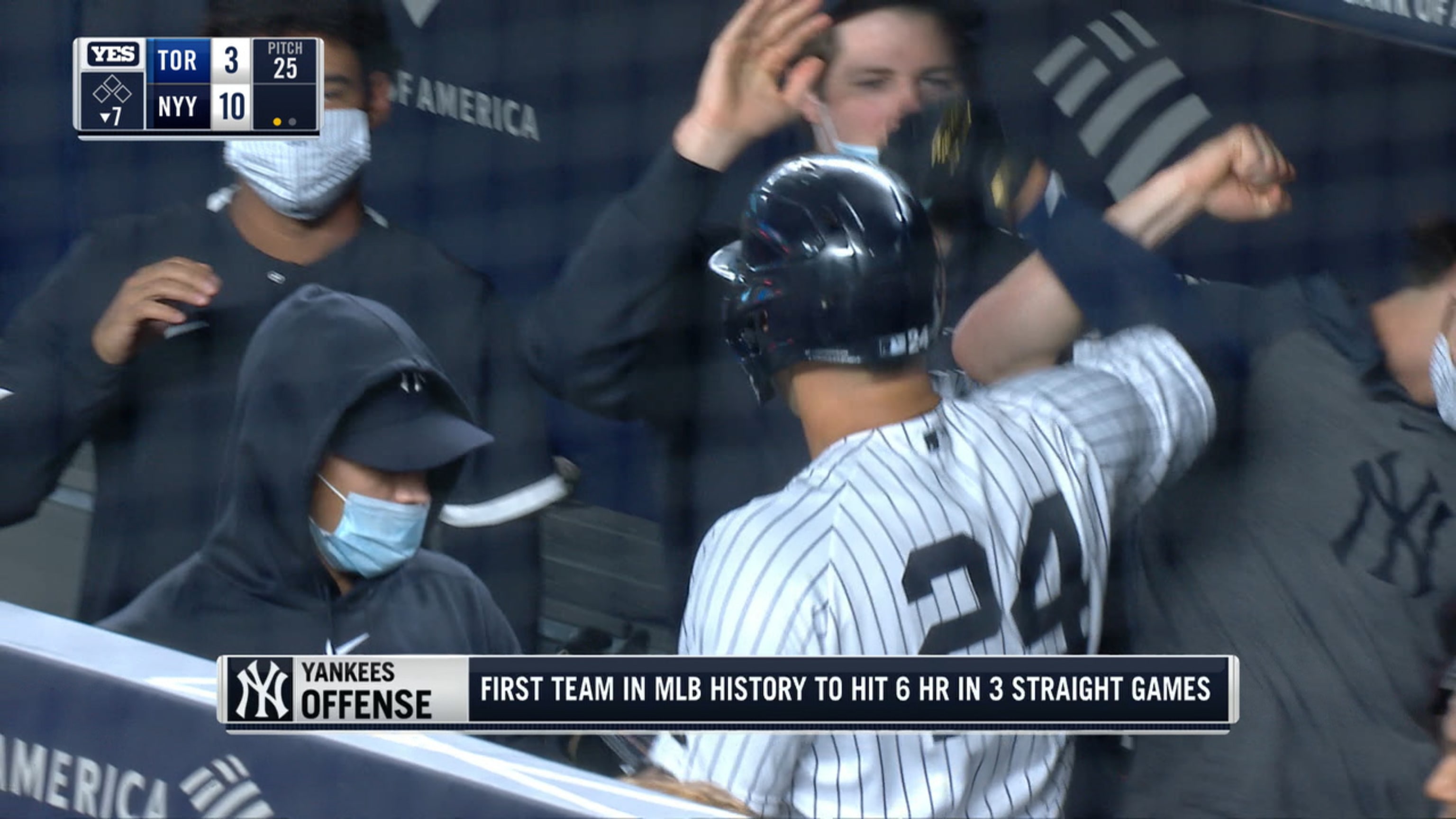 Gary Sánchez da HR solitario