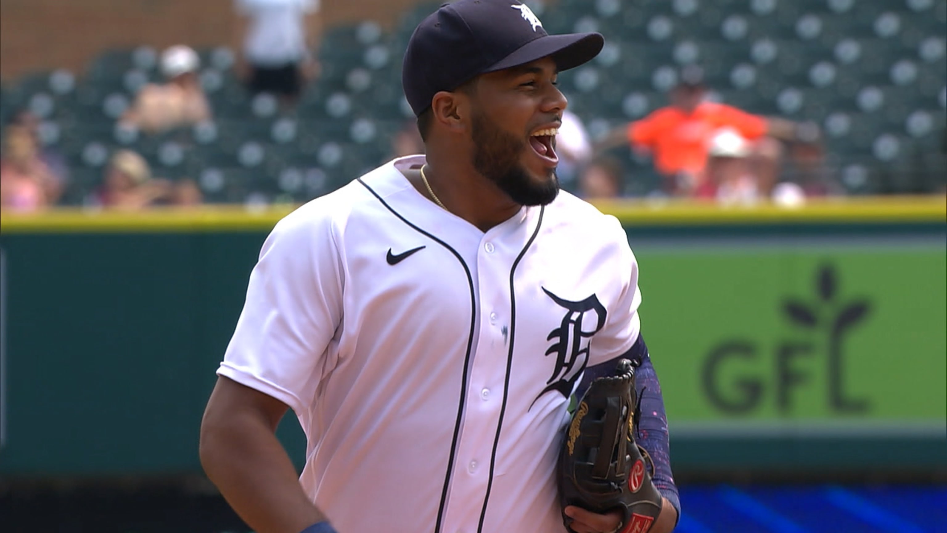 Detroit Tigers announce 4 major roster moves -- Riley Greene back, Jonathan  Schoop gone