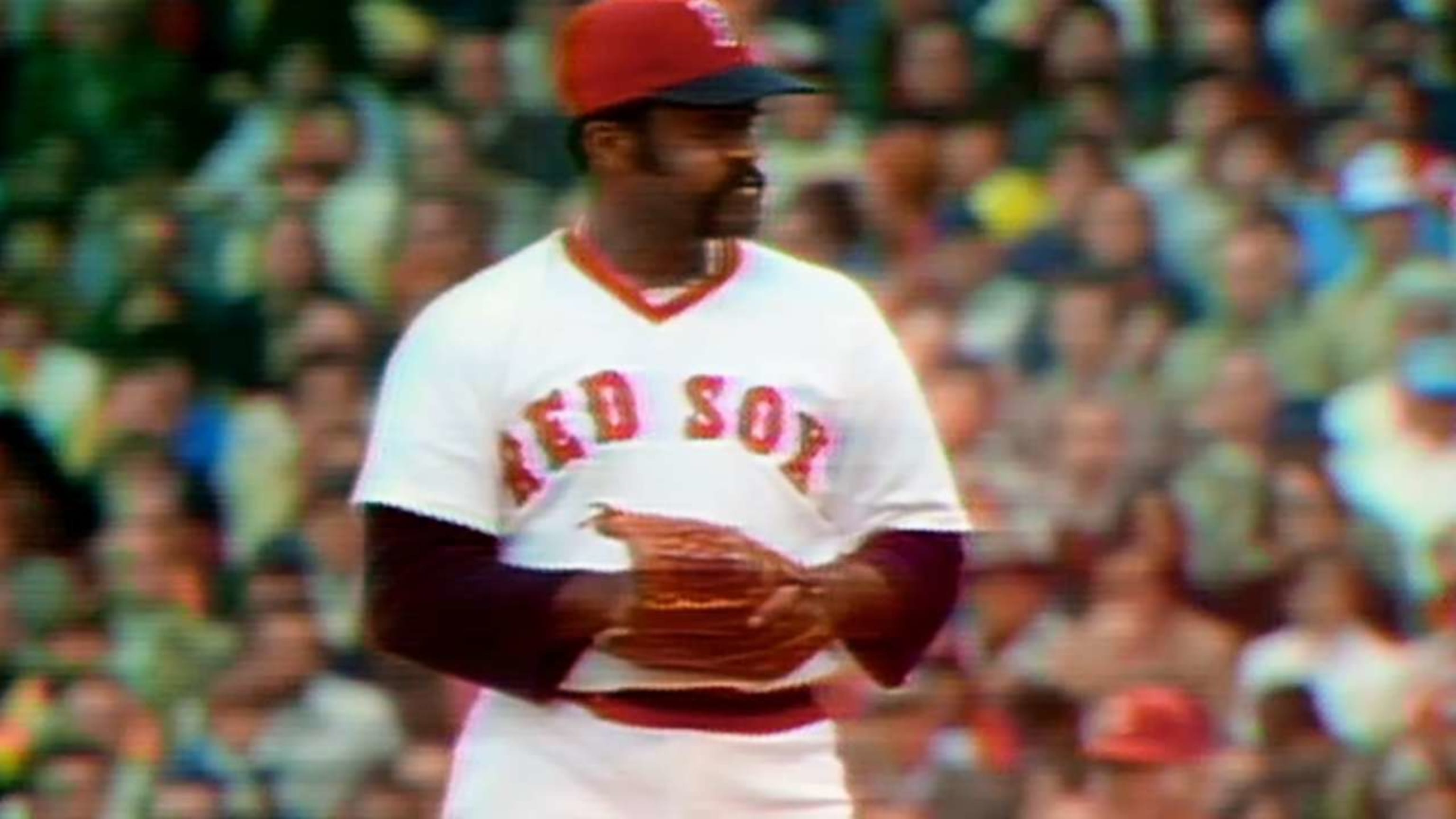 321 Luis Tiant Mlb Photos & High Res Pictures - Getty Images