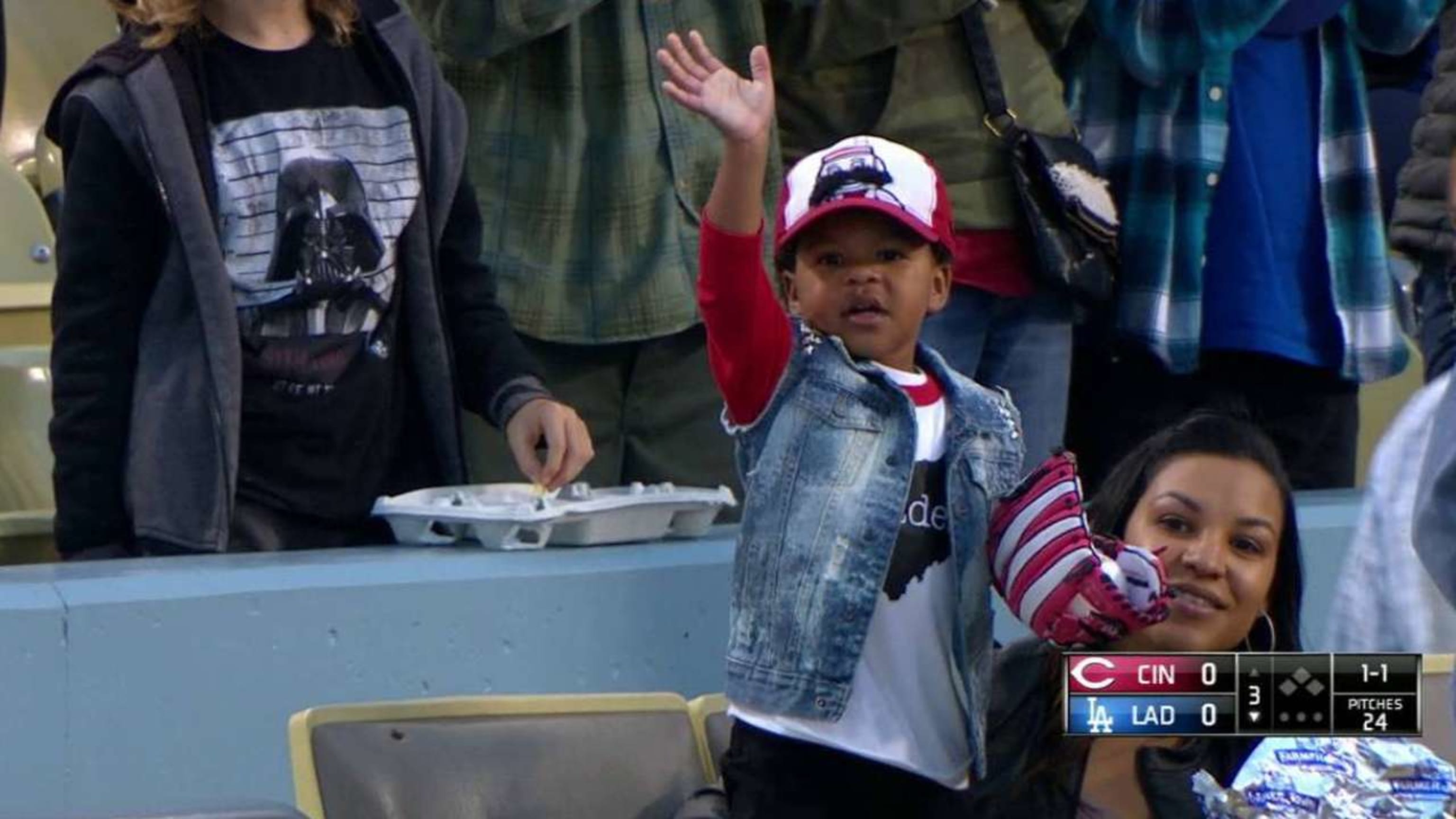 Brandon Phillips' adorable 2-year-old son blew him a kiss during  Wednesday's game