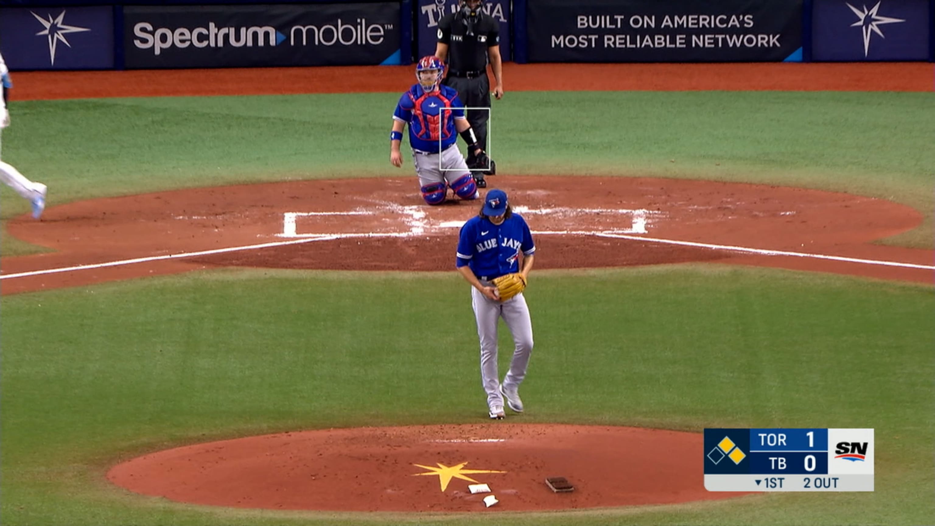 Kevin Gausman receta 10 ponches