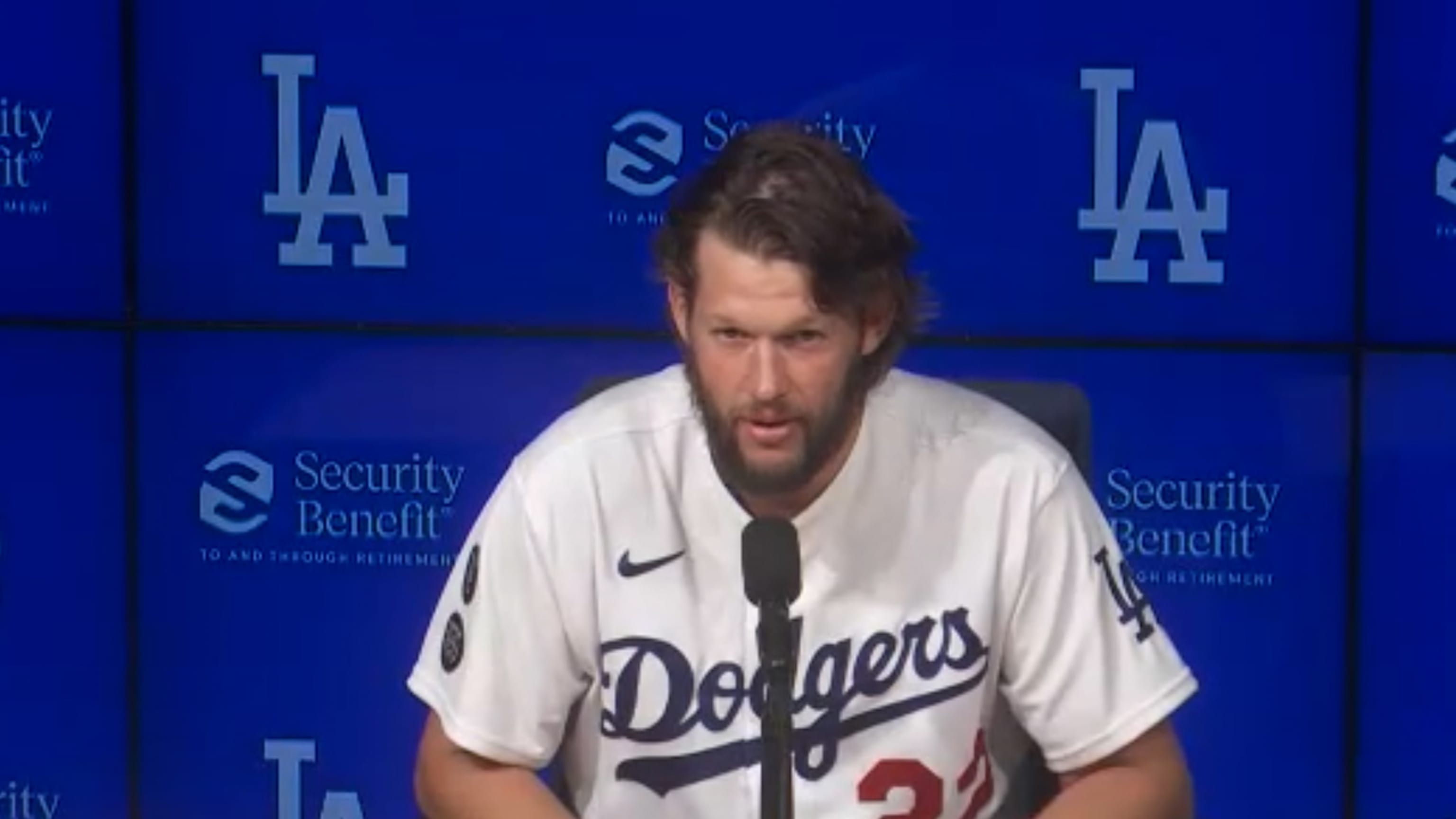 Clayton Kershaw exits final 2021 start with left forearm injury