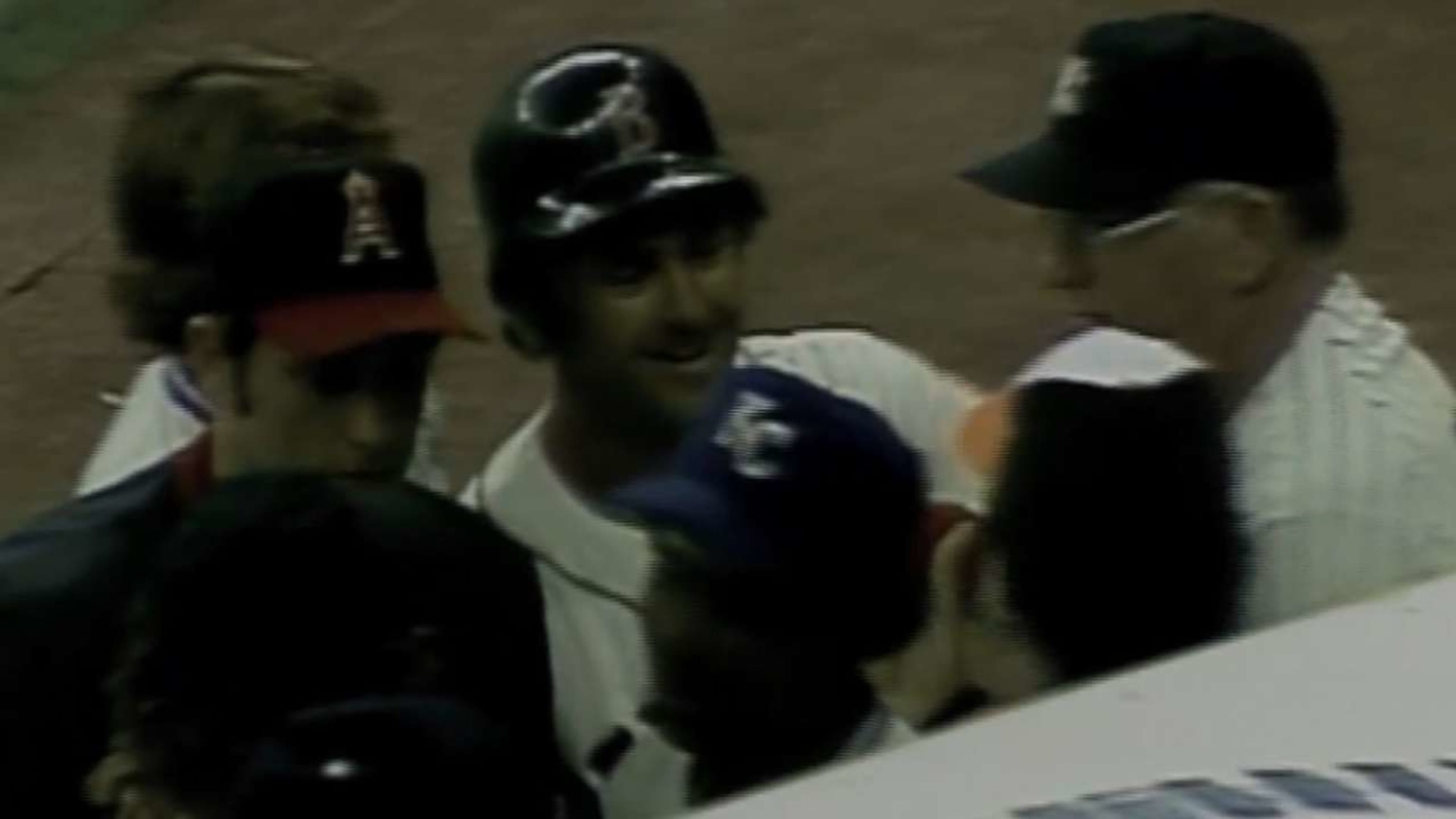 Lynn's homer gives AL the lead