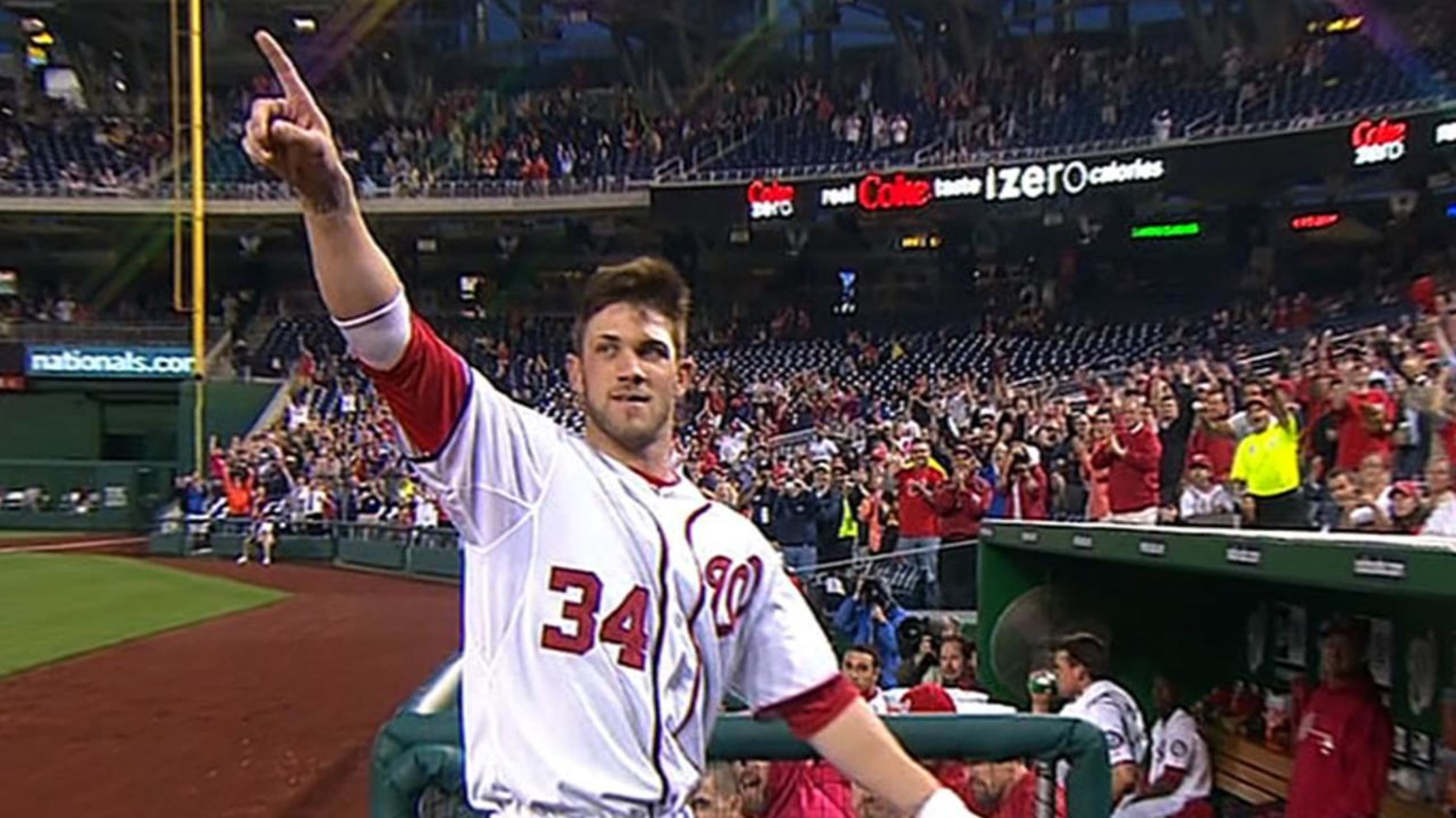 Must C: Harper's first HR