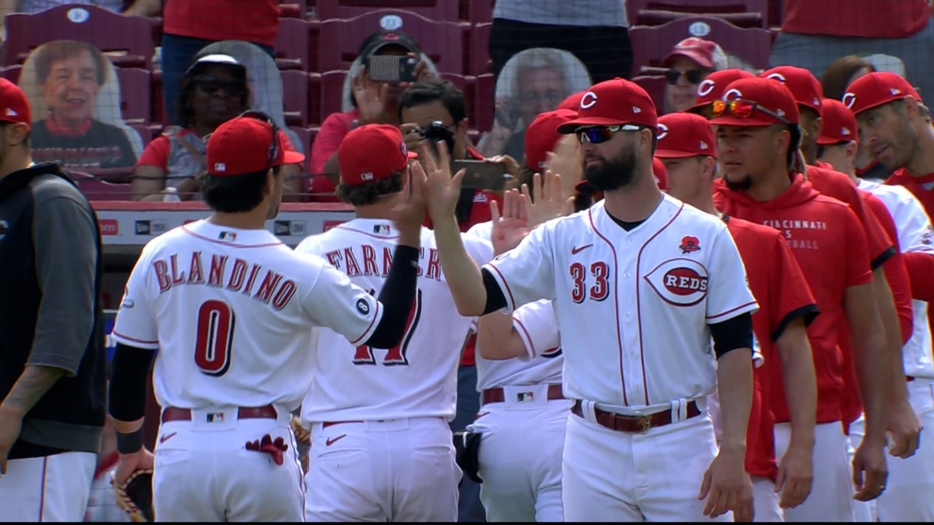 Schrock, Farmer near-cycles lead Cincinnati Reds over Philadelphia