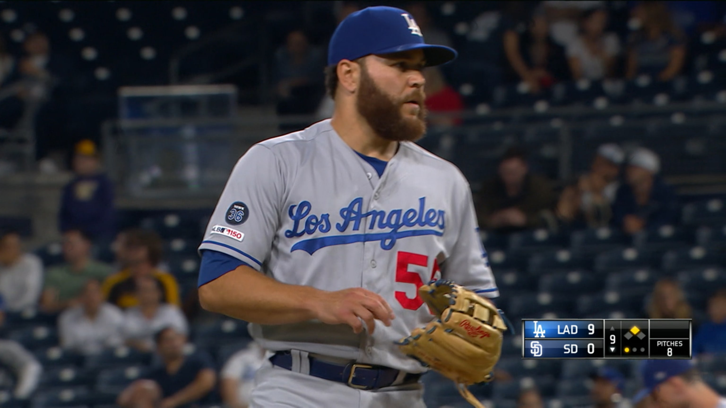 Martin sienta en strikes a Allen