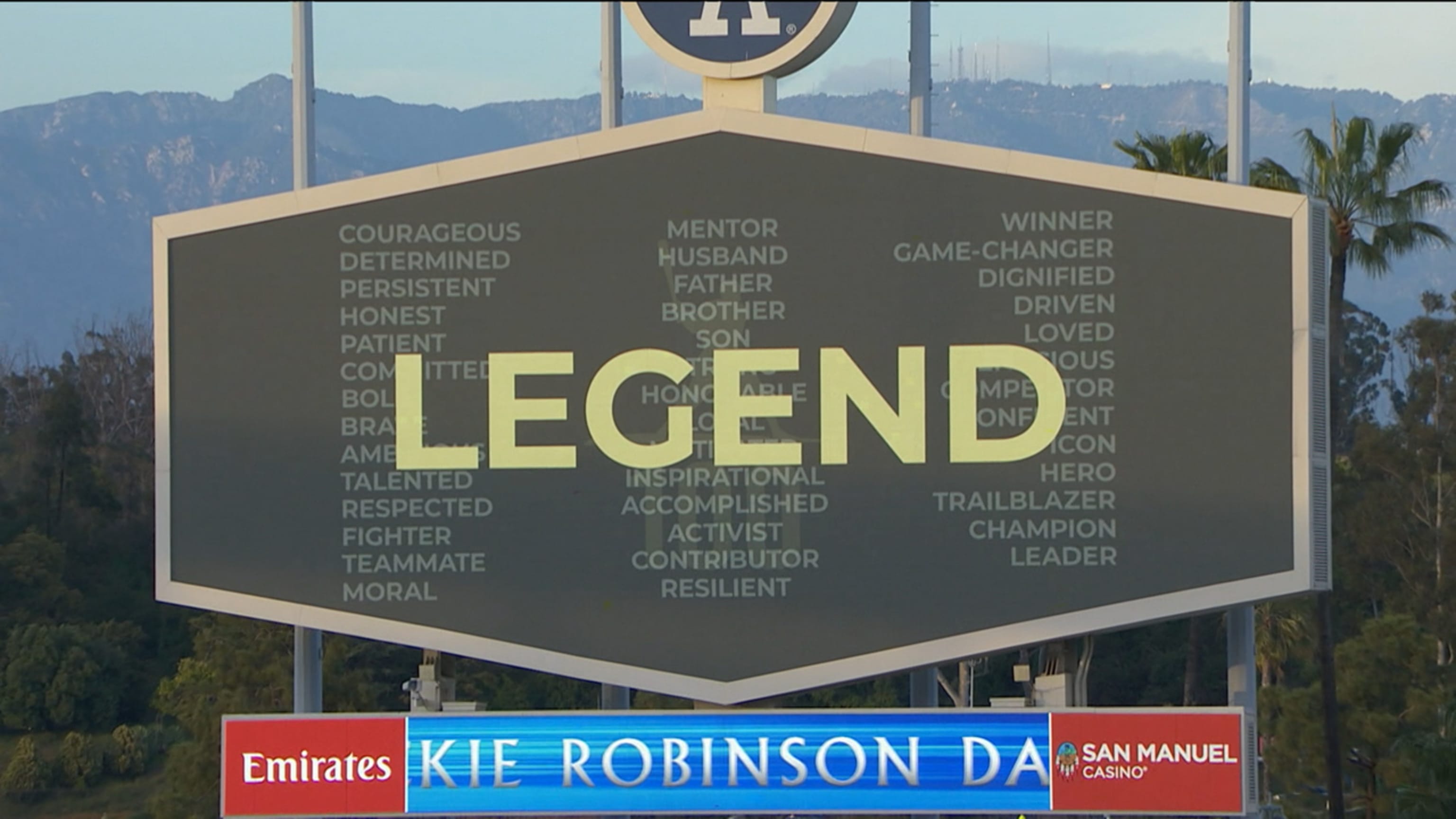 Vin Scully on Hand as Dodgers Honor Jackie Robinson's Centennial Year