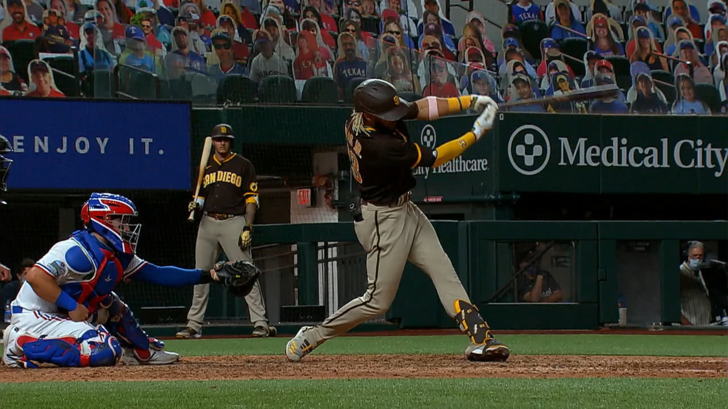 Tatis Jr. pega grand slam