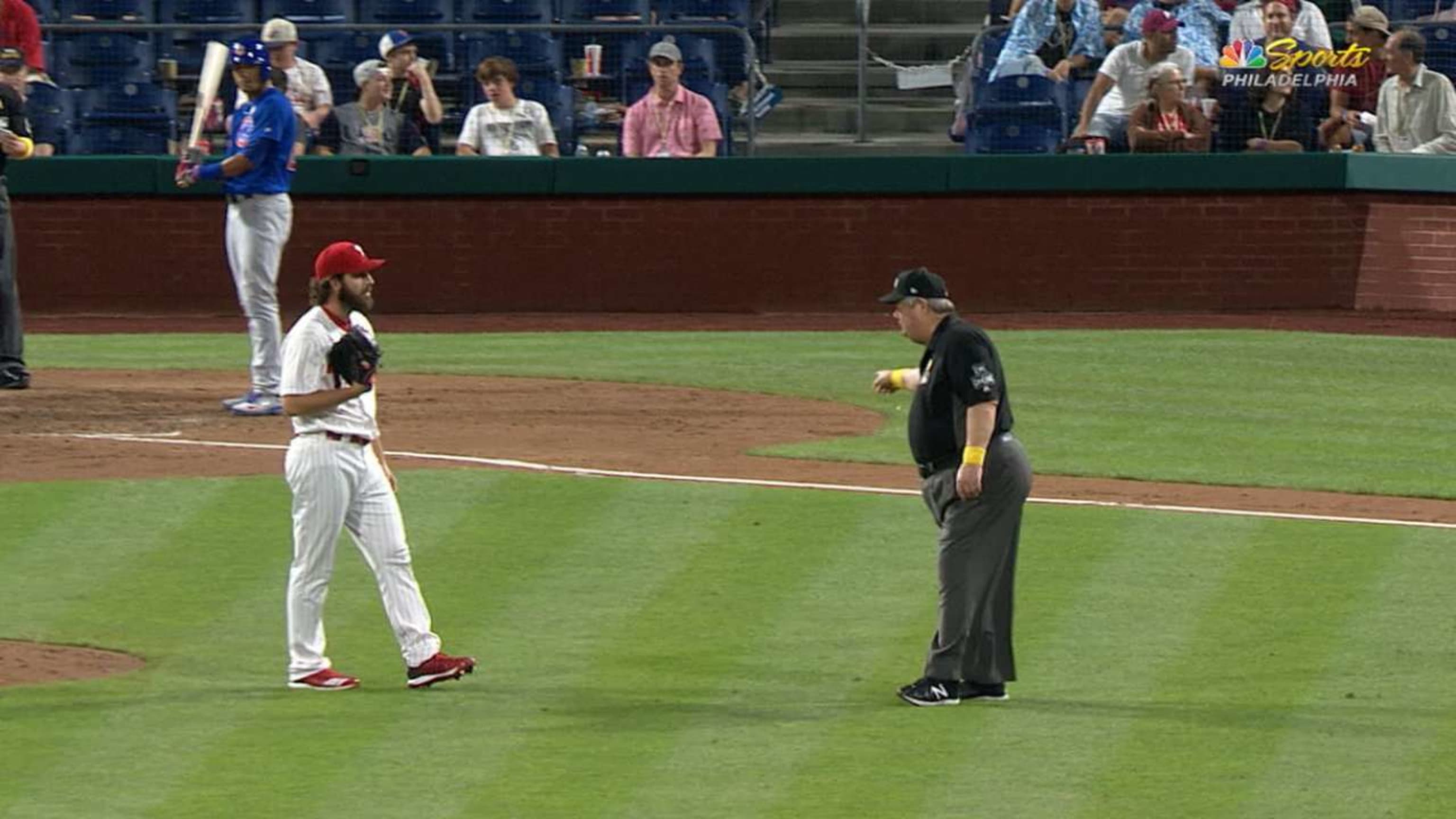 West toma notas de Davis