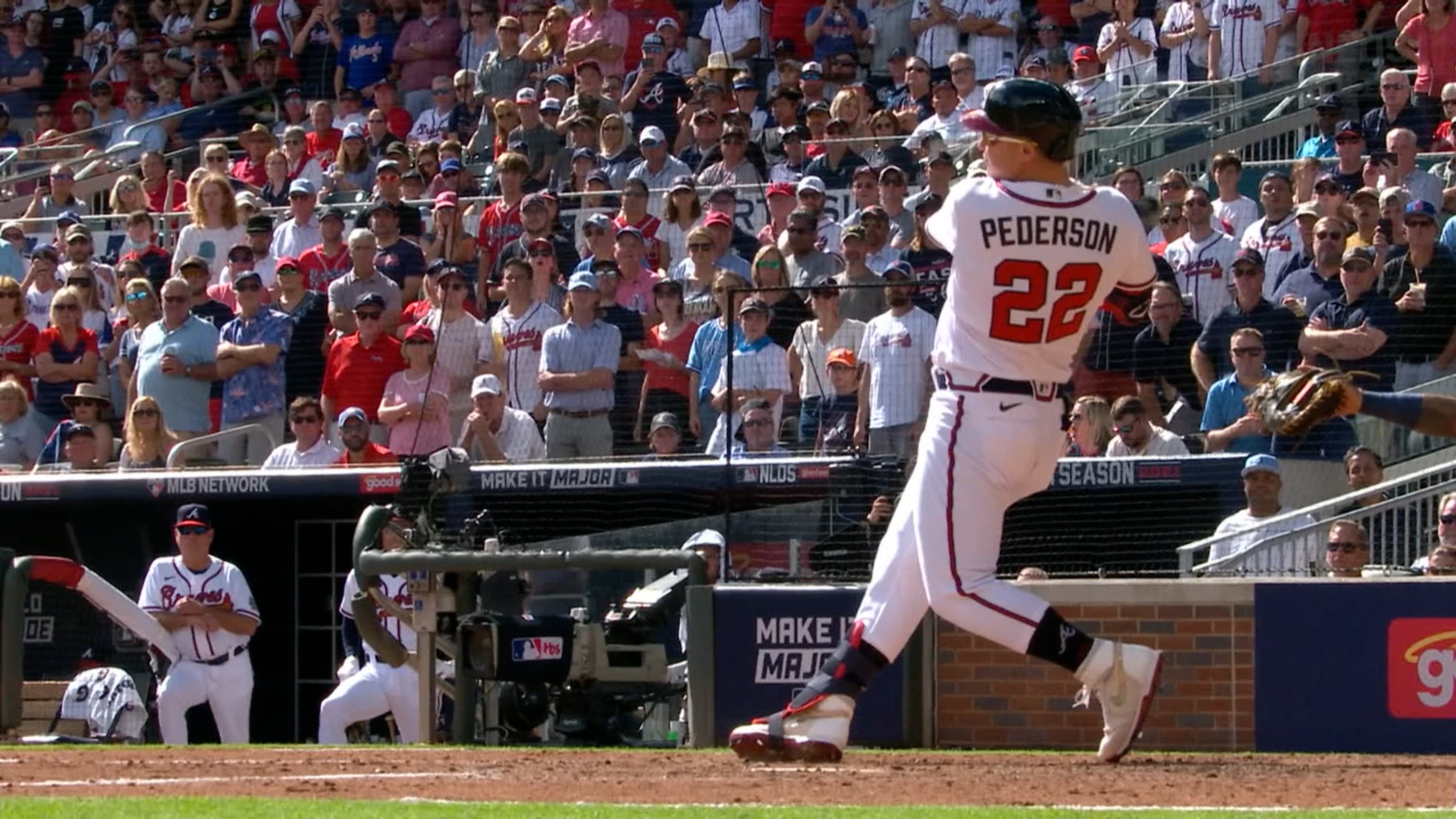 Pederson pega HR de 3 carreras