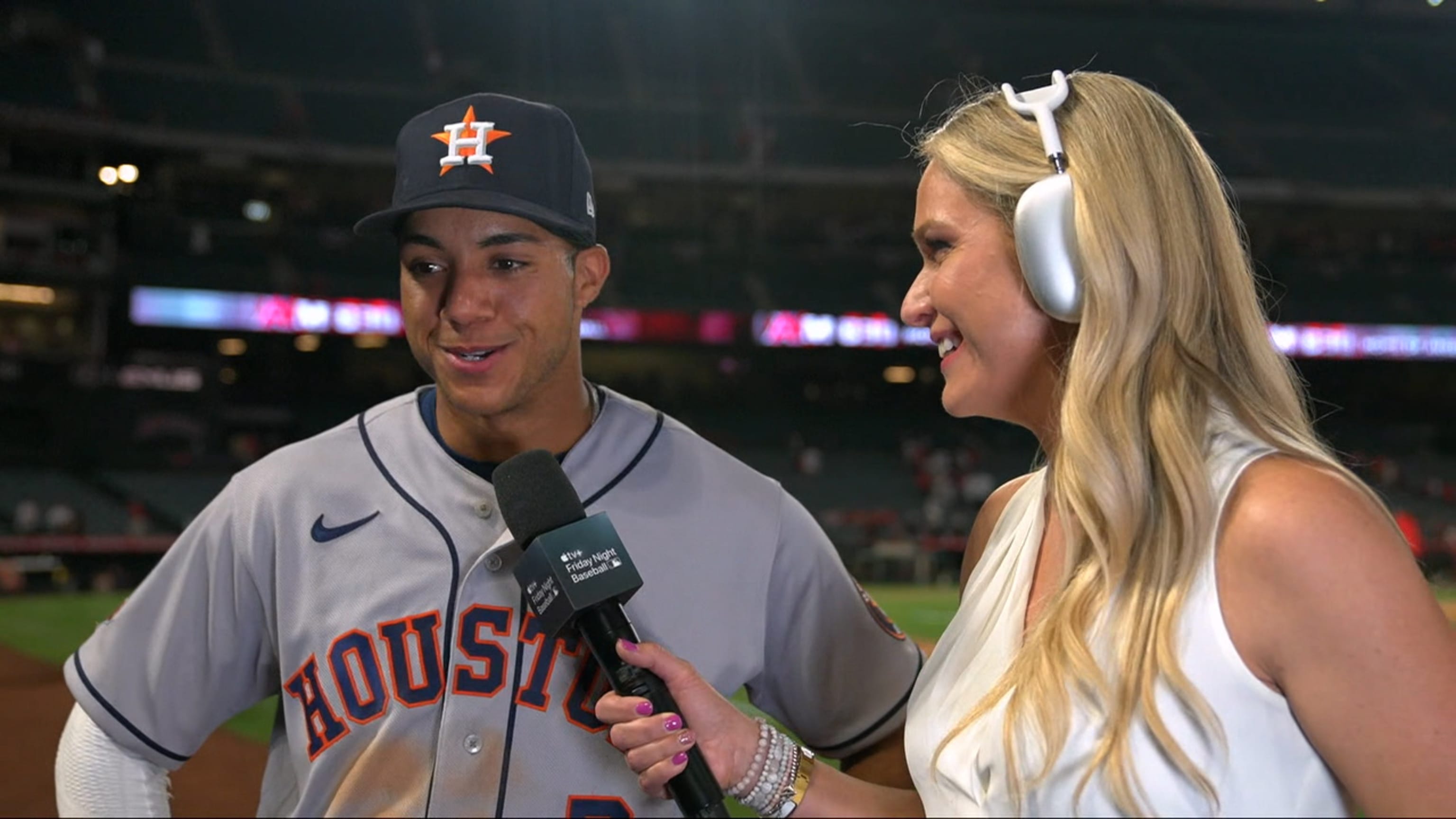 Jeremy Pena hits first home run while parents are interviewed