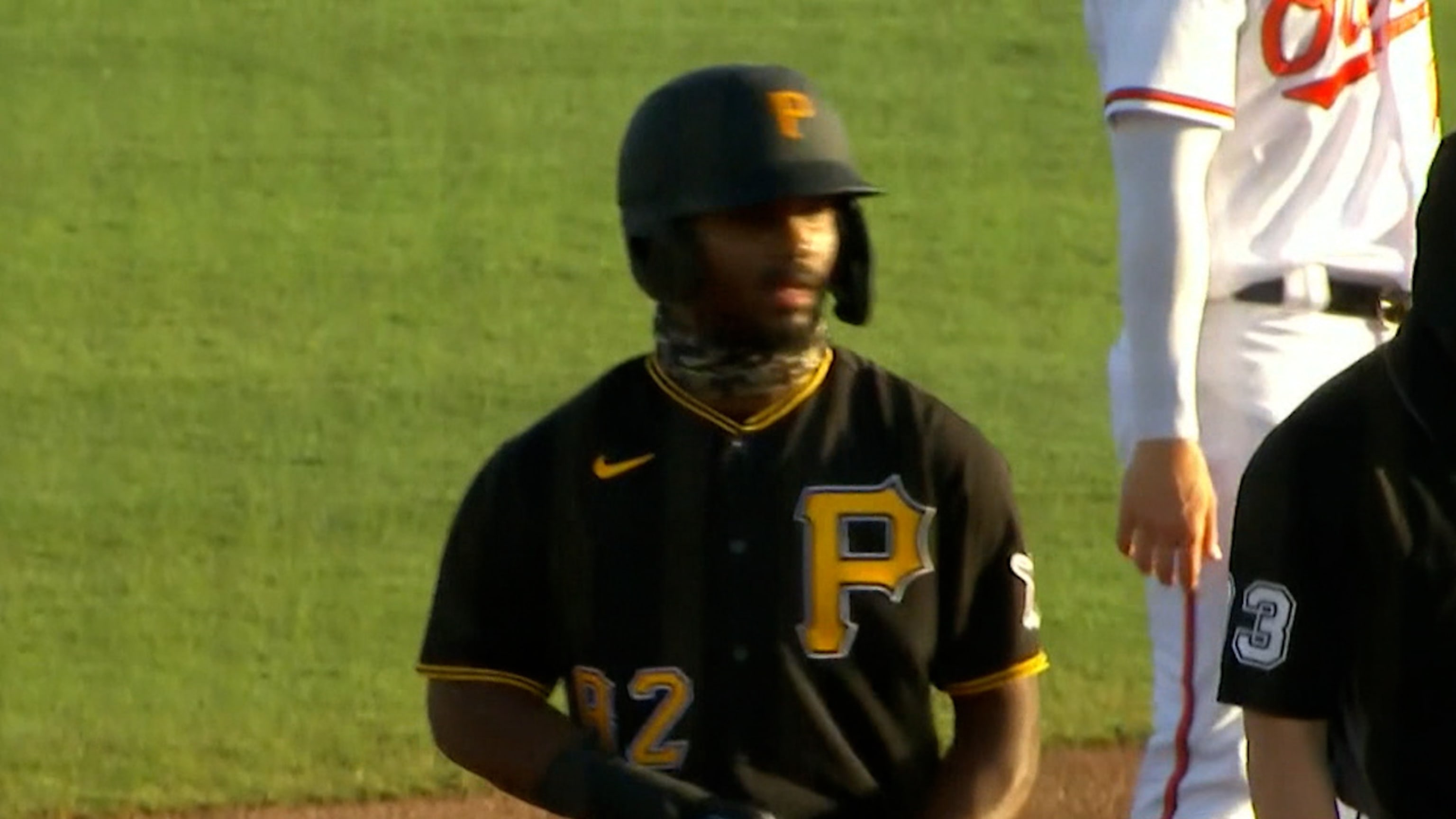 Pirates' youth movement rolls on with Liover Peguero's MLB debut