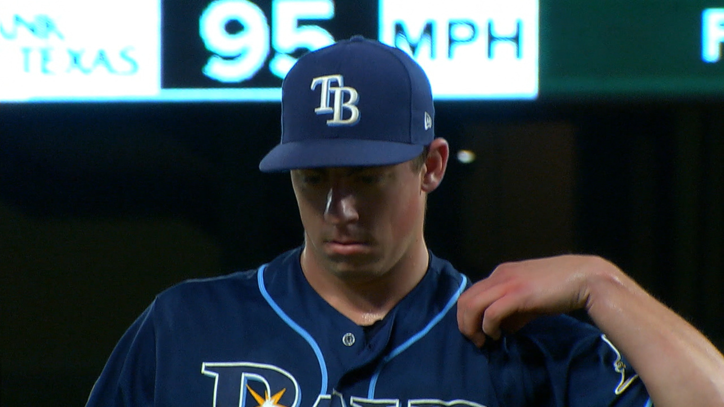 McKay poncha a Kiner-Falefa