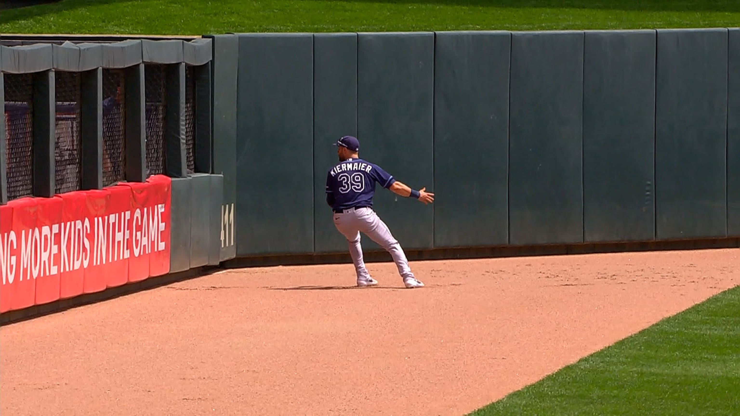 Running out to the field with Luis Arraez on Flashback Jerseys hits di