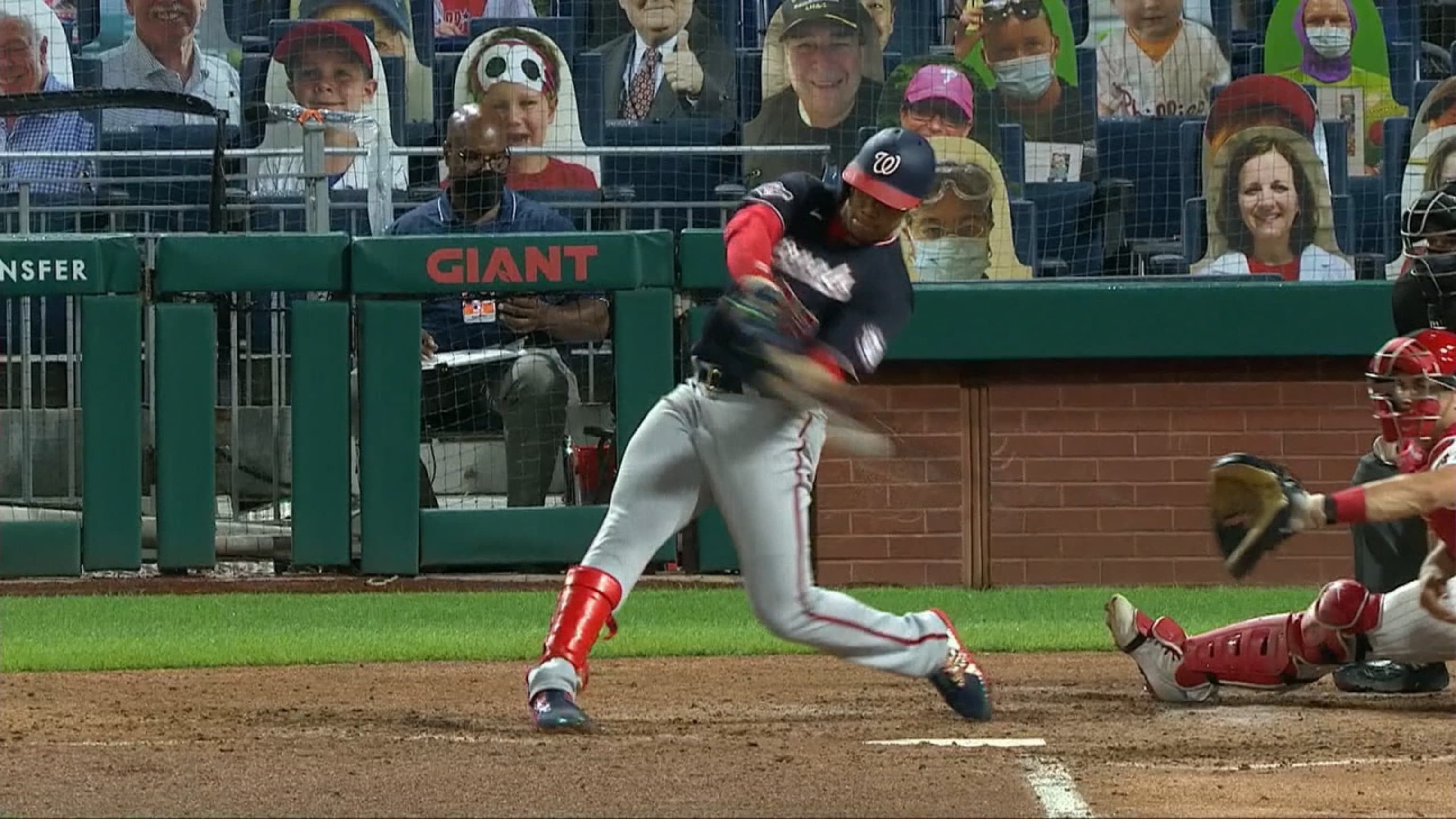 Soto impulsa 2 más con otro HR