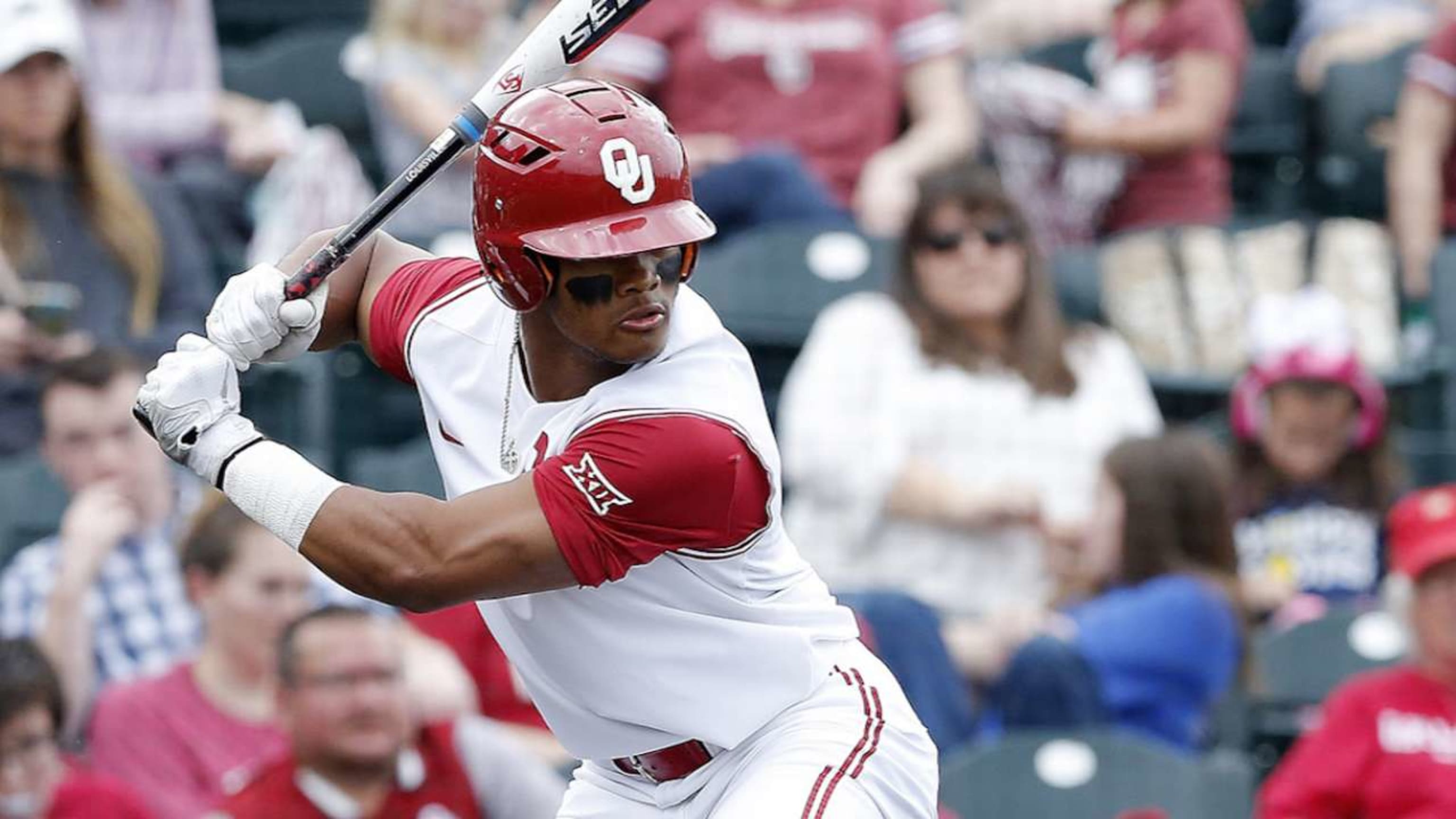 College football: Oklahoma quarterback Kyler Murray is named the AP Player  of the Year - Los Angeles Times