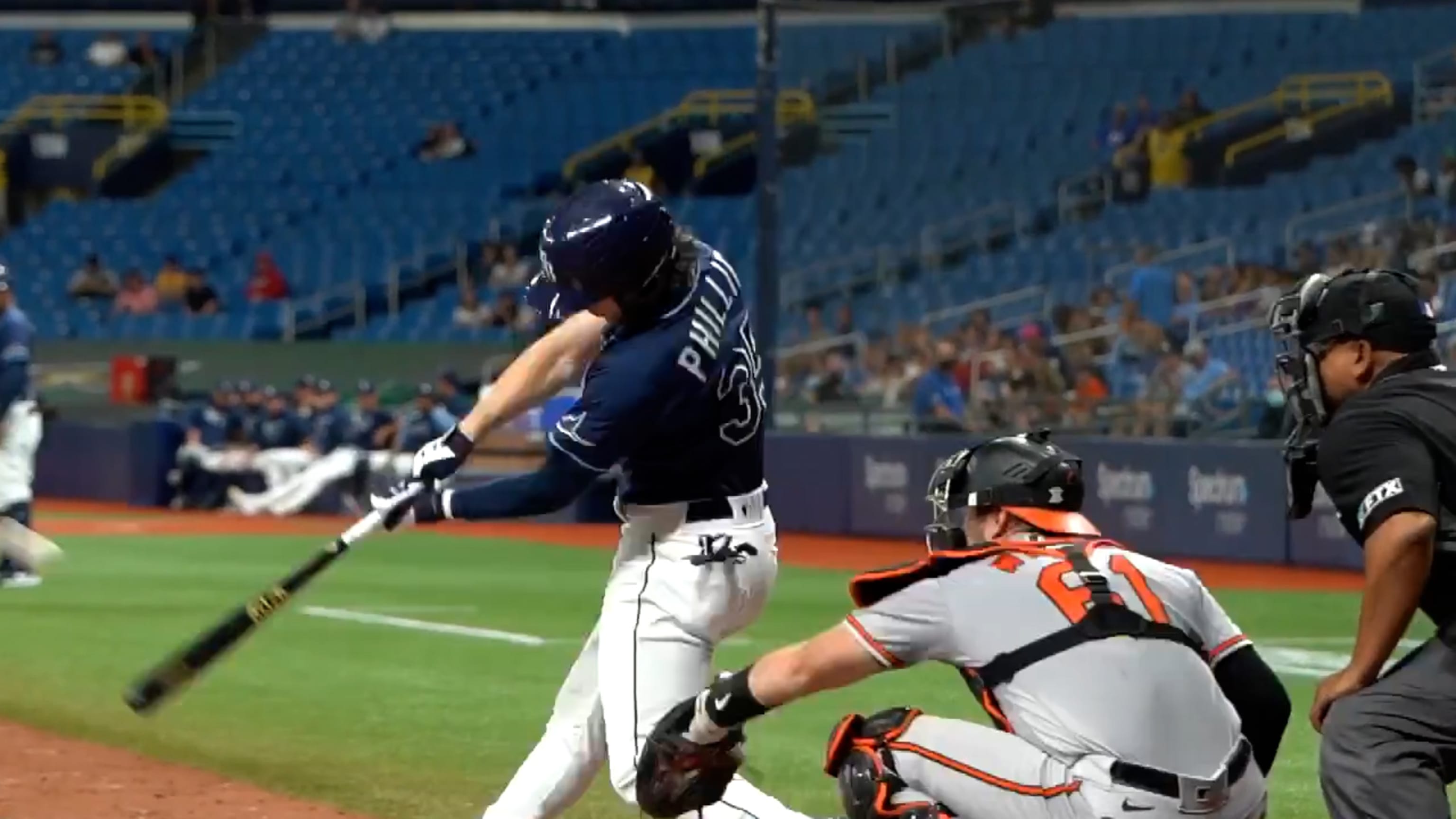 Brett Phillips launches a NO-DOUBT walk-off homer for the Rays and  celebrates with an airplane! 