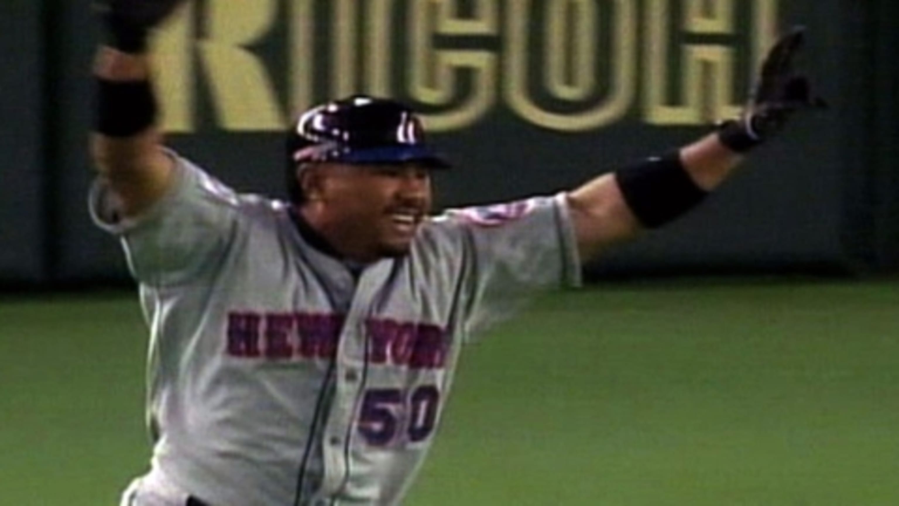 Benny Agbayani Forgets Number of Outs, New York Mets fans, look away  #OTD in 2000, OF Benny Agbayani made a [big] little-league mistake., By  Stadium