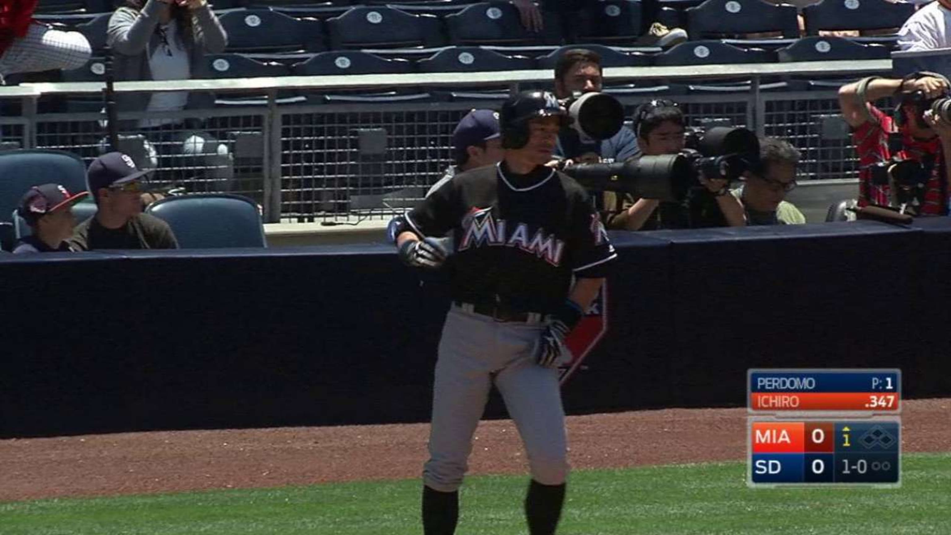 衝撃の激安コスパ・掘り出し物も Ichiro Suzuki collects 4,257th career hit 練習用具