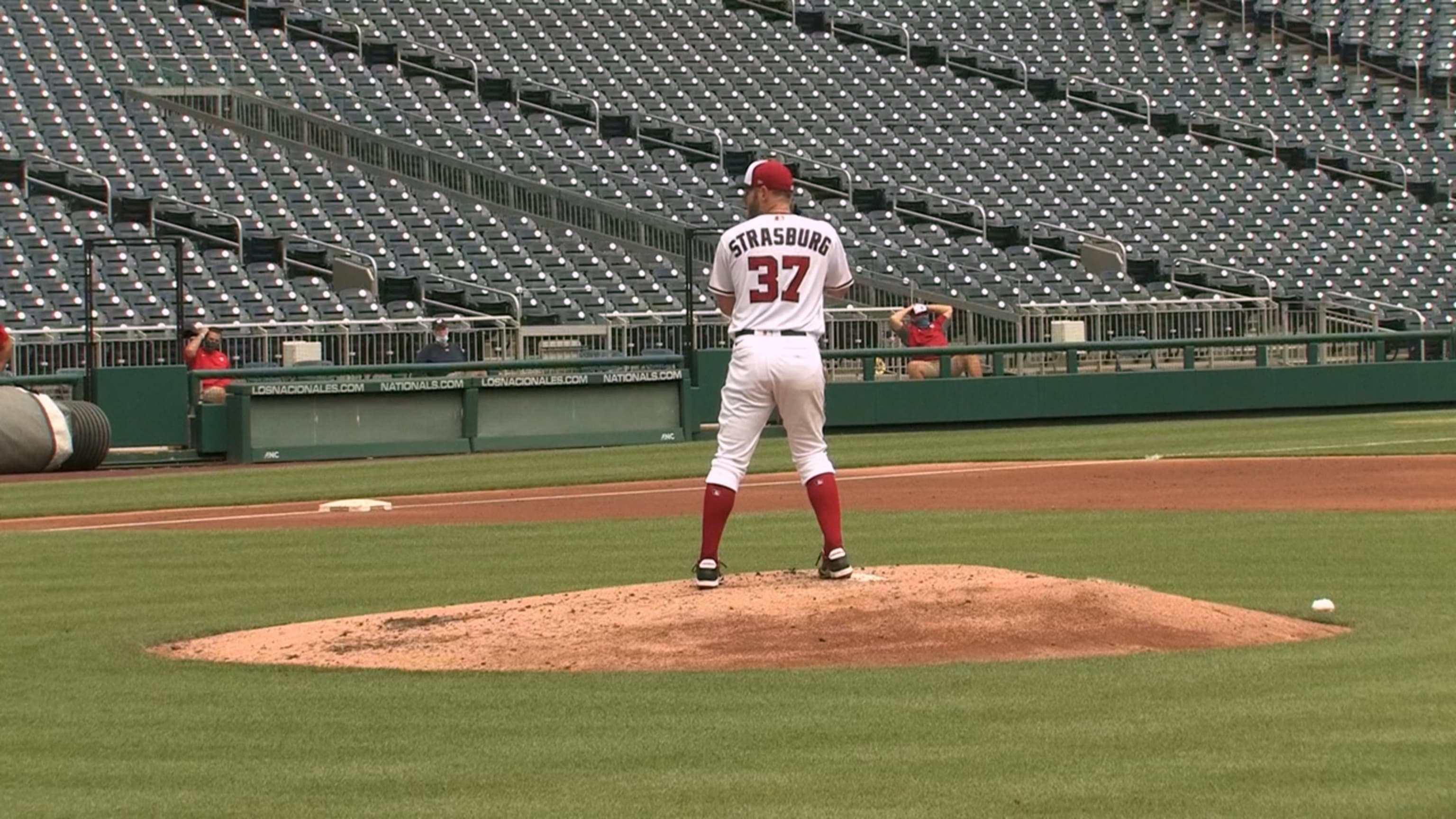 Stephen Strasburg impresses