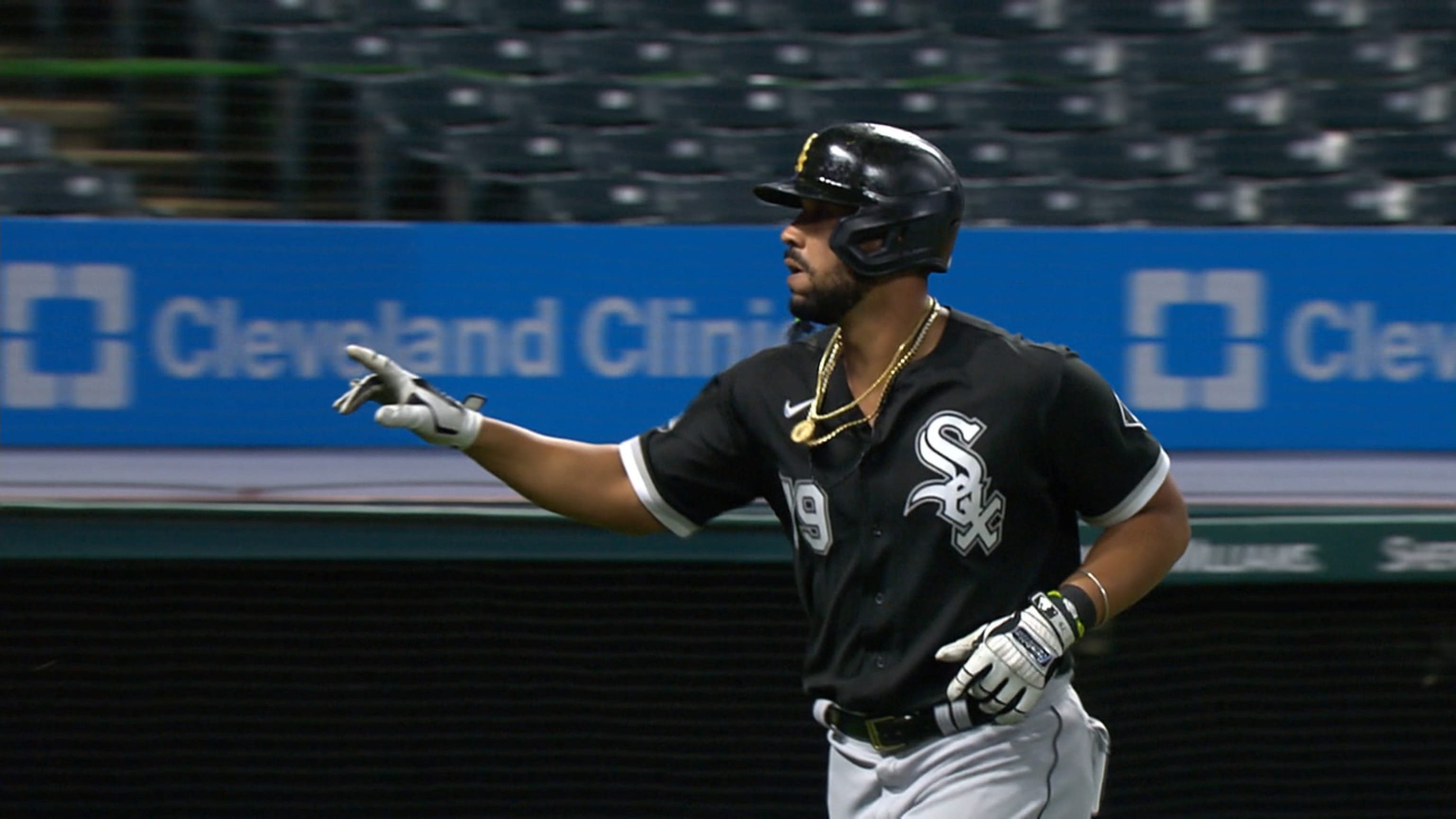 José Abreu suena HR solitario