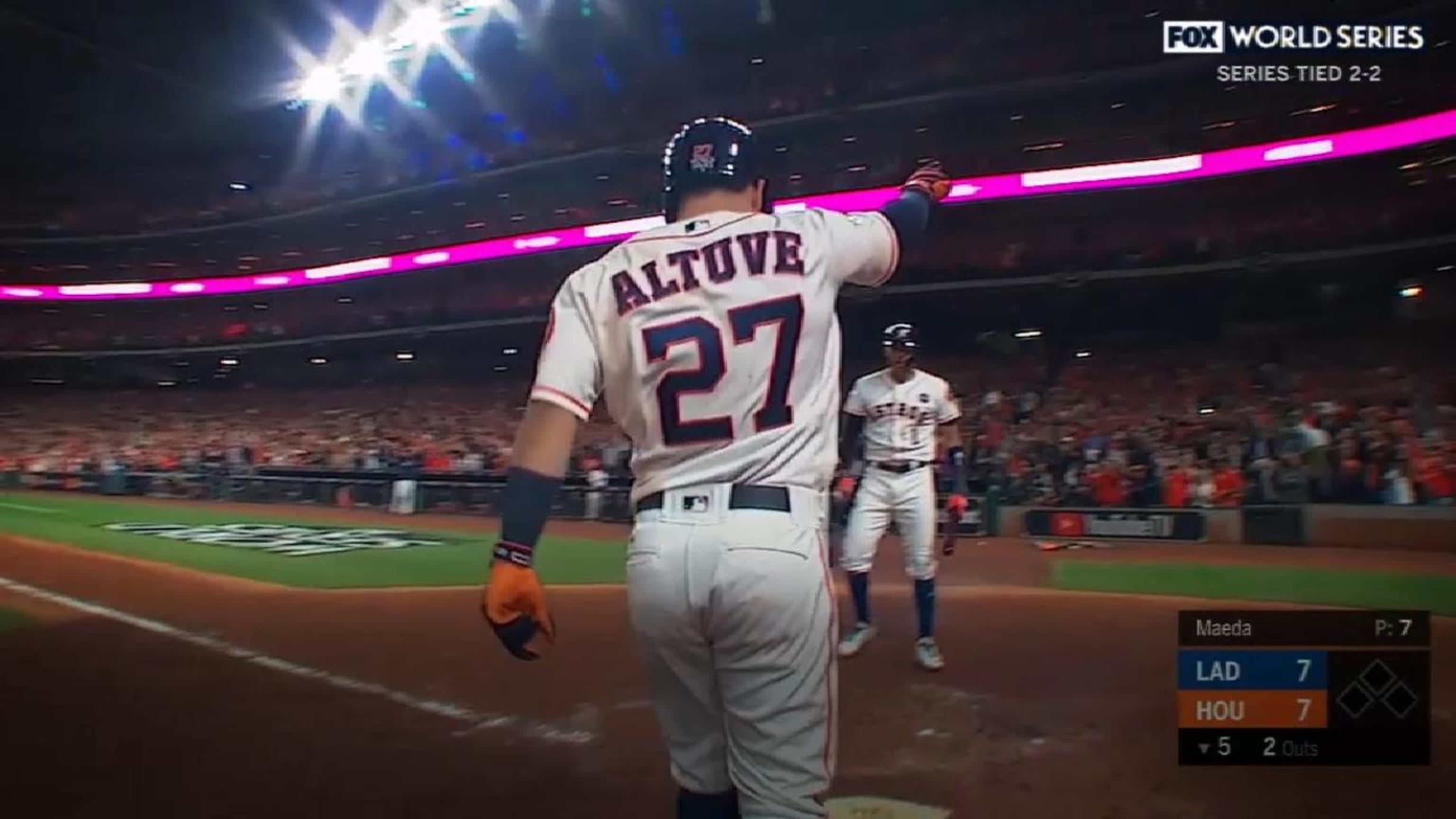 Altuve's top 10 moments in 2017