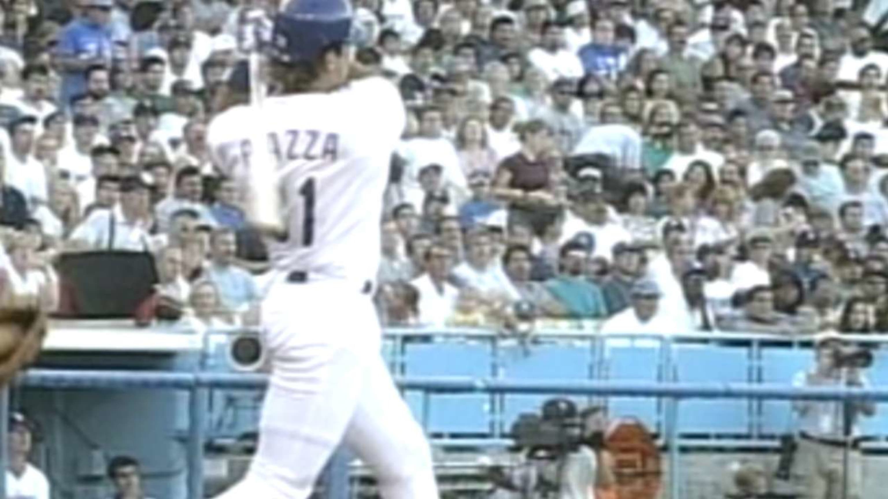 Mike Piazza Goes From Miami-Dade College To Baseball Hall Of Fame - CBS  Miami