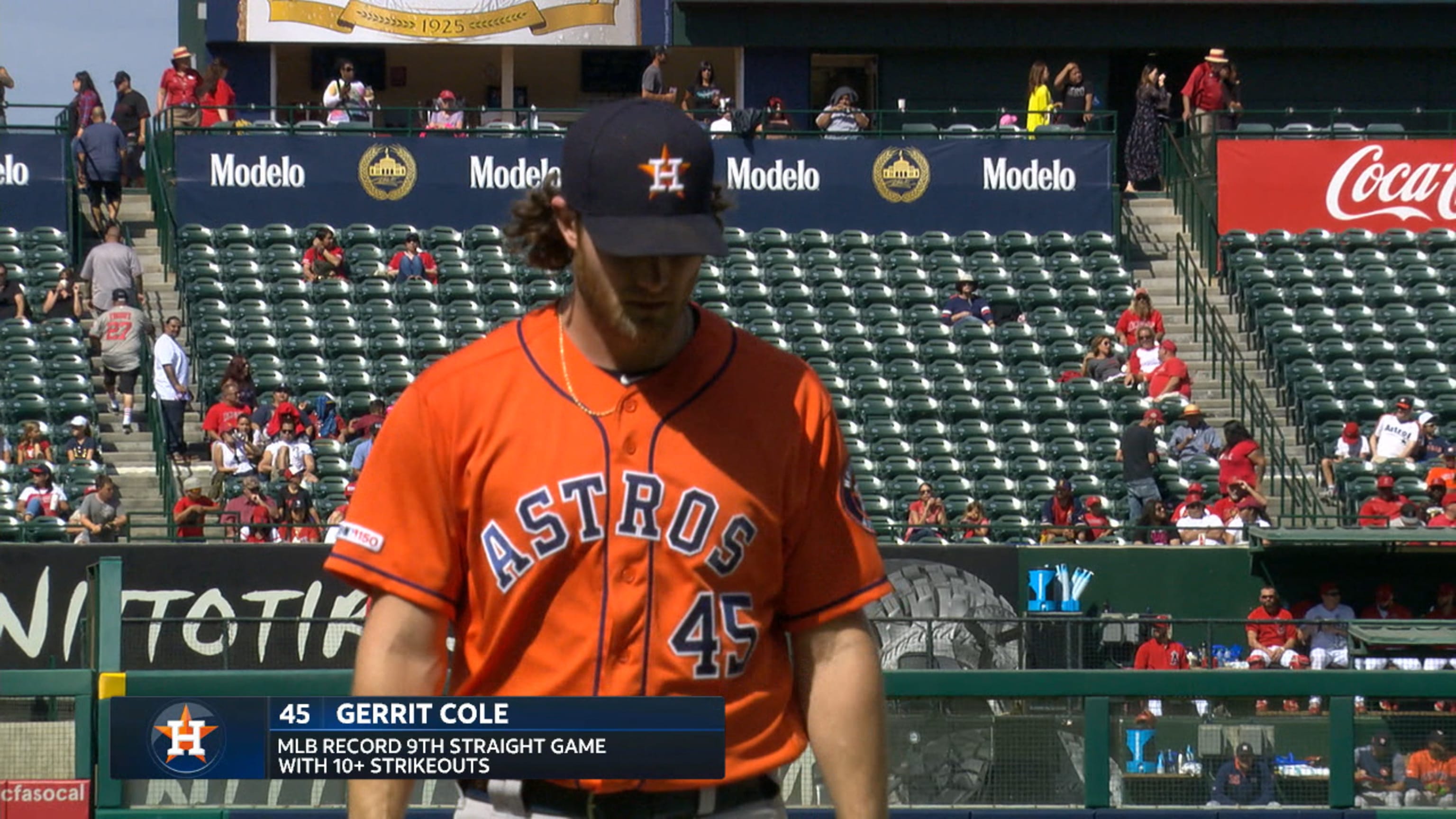 Cole fija marca de ponches 