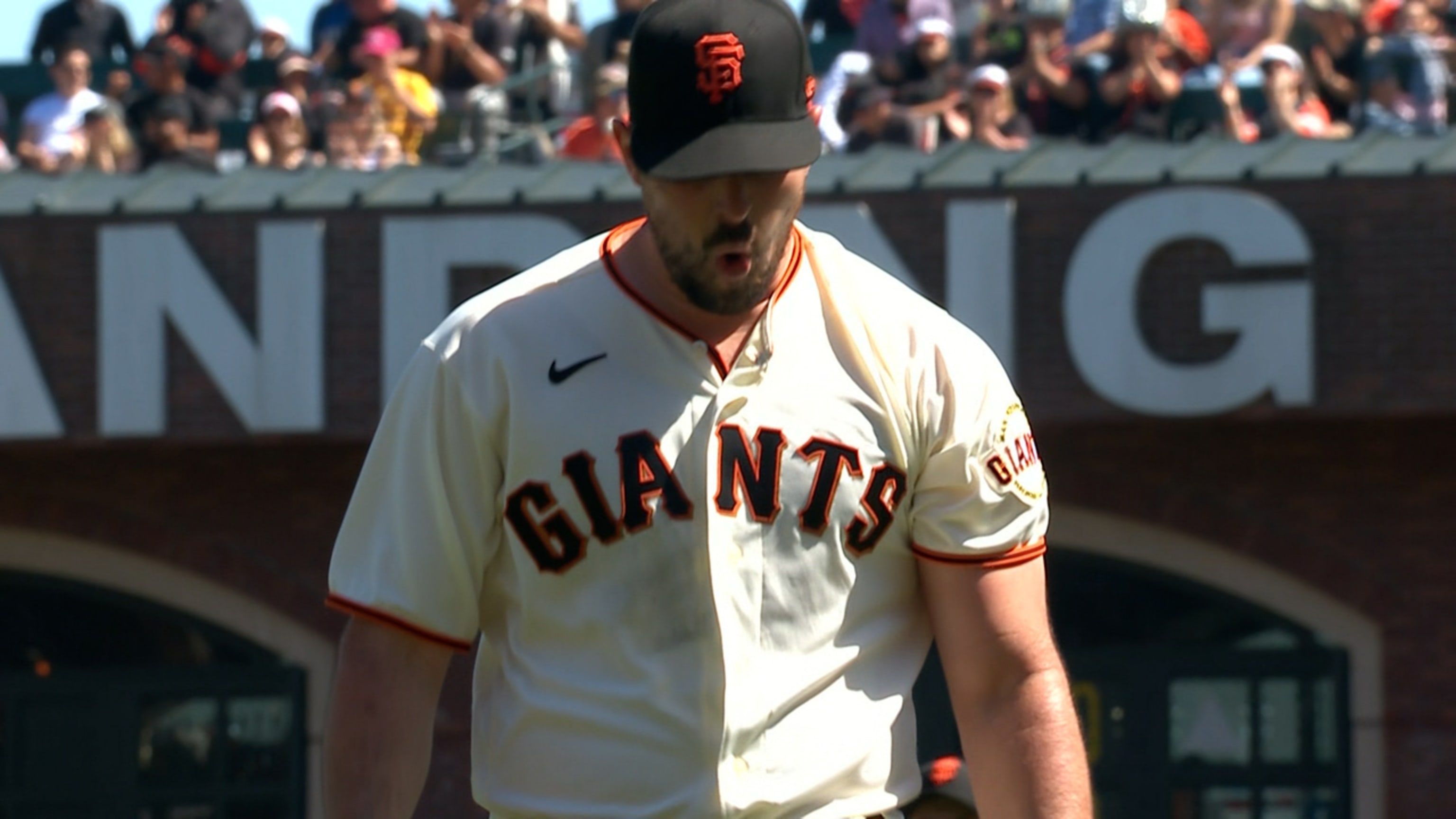 SF Giants' Carlos Rodon pitches complete game, strikes out 12 in