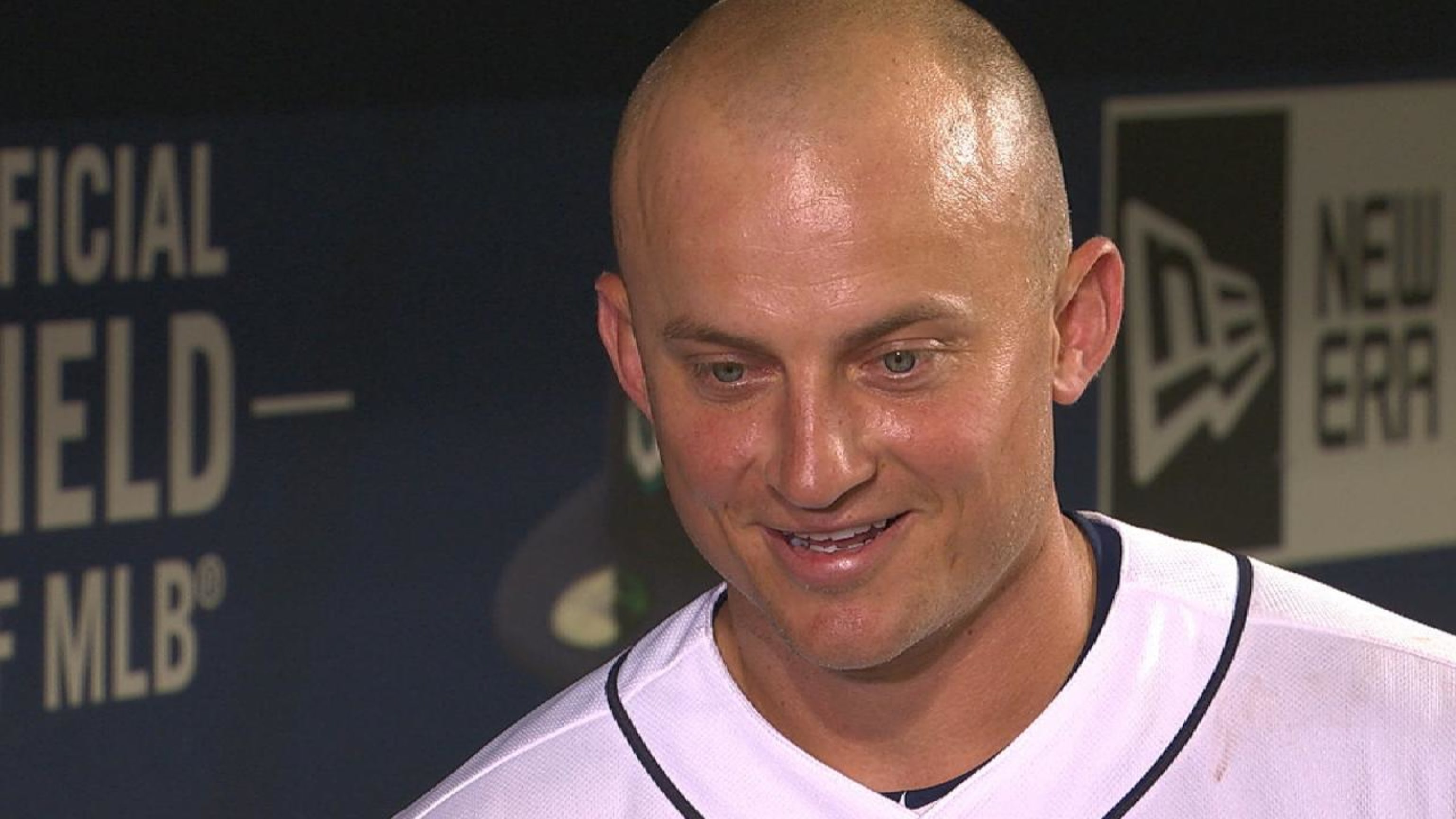 Mariners manager's hairstyle on the line in Diaz's quest for 50 saves