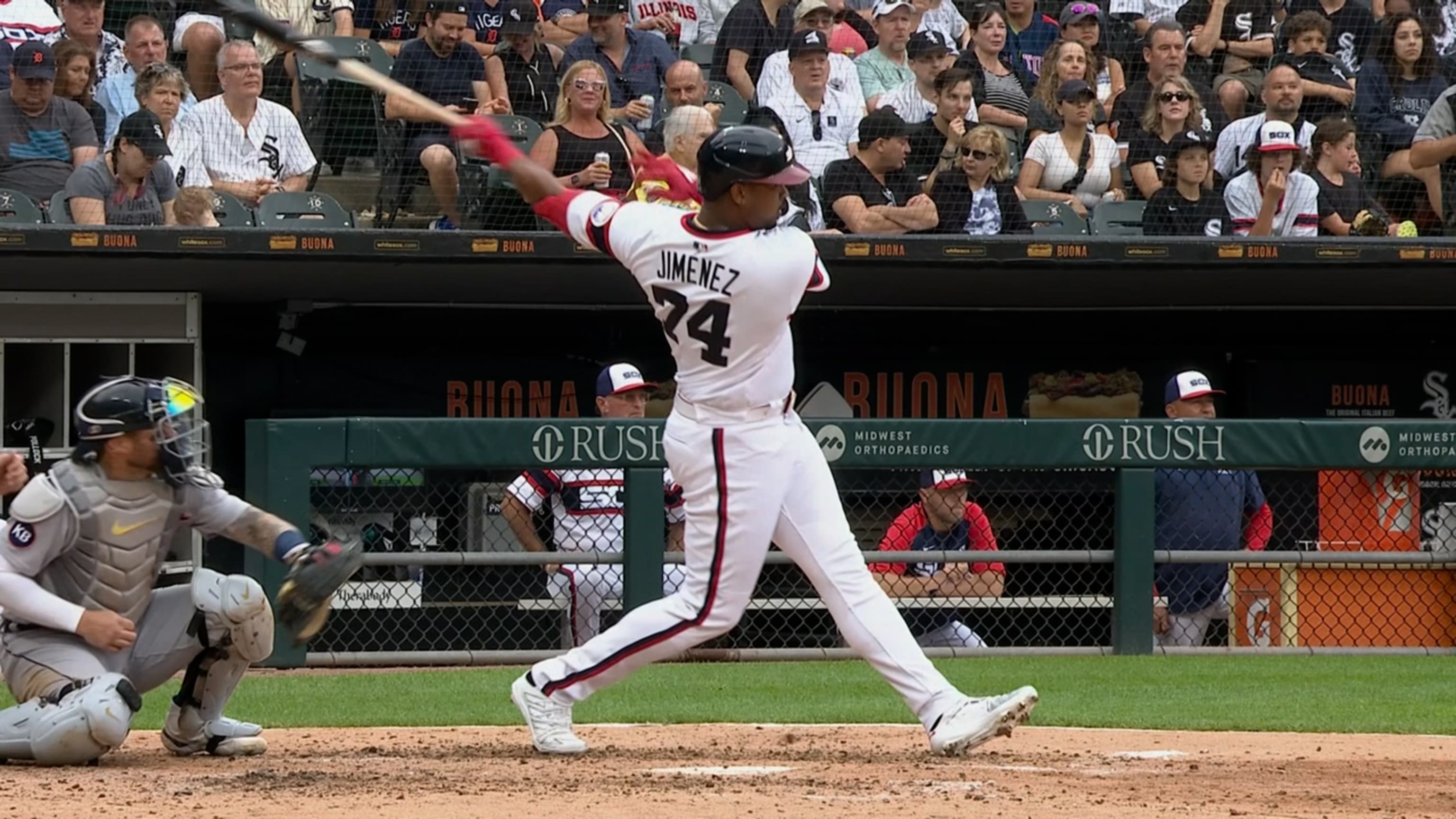 Andrew Vaughn homers as White Sox beat Yankees 5-1