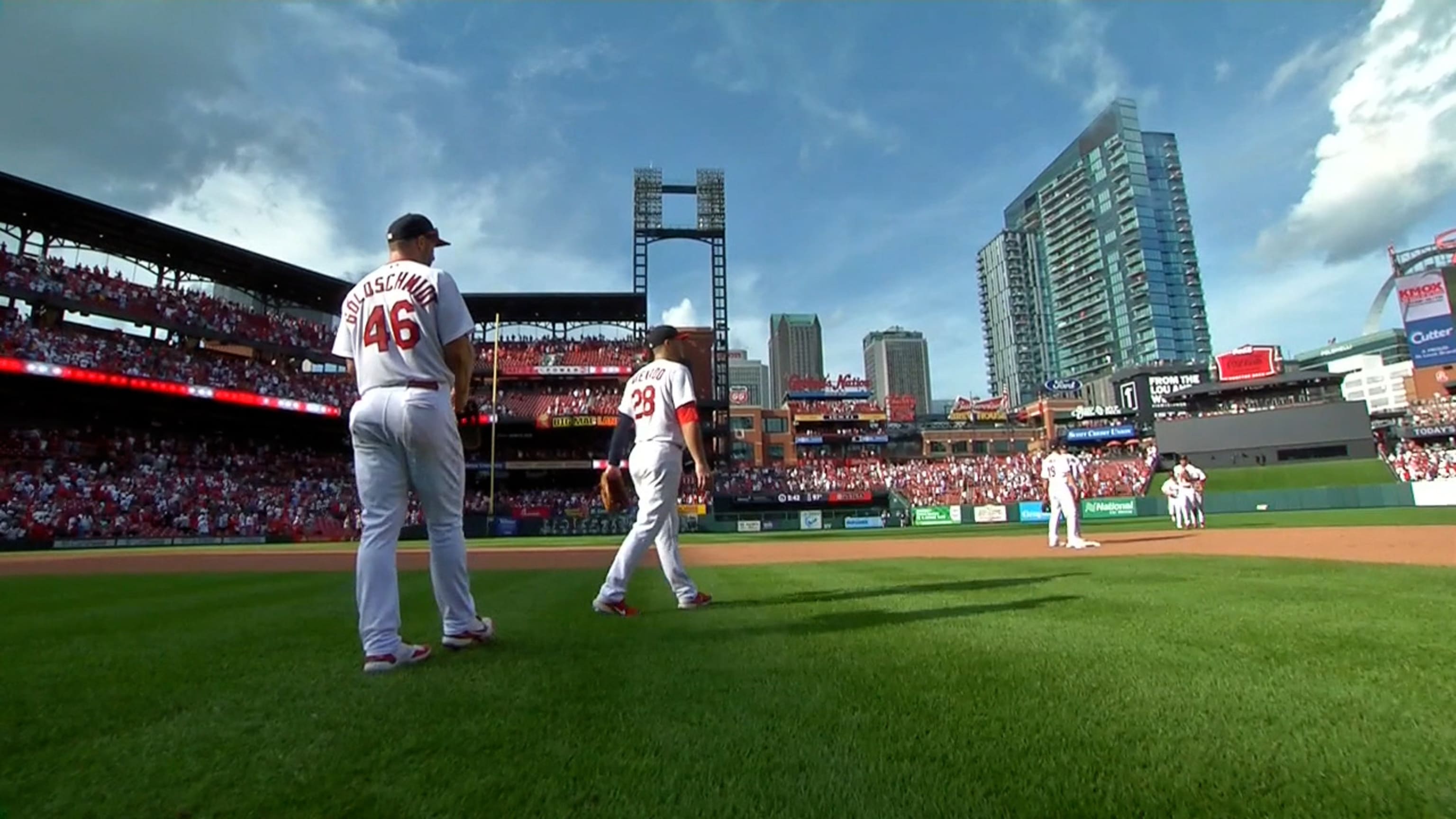 Helsley asegura victoria de Cardenales