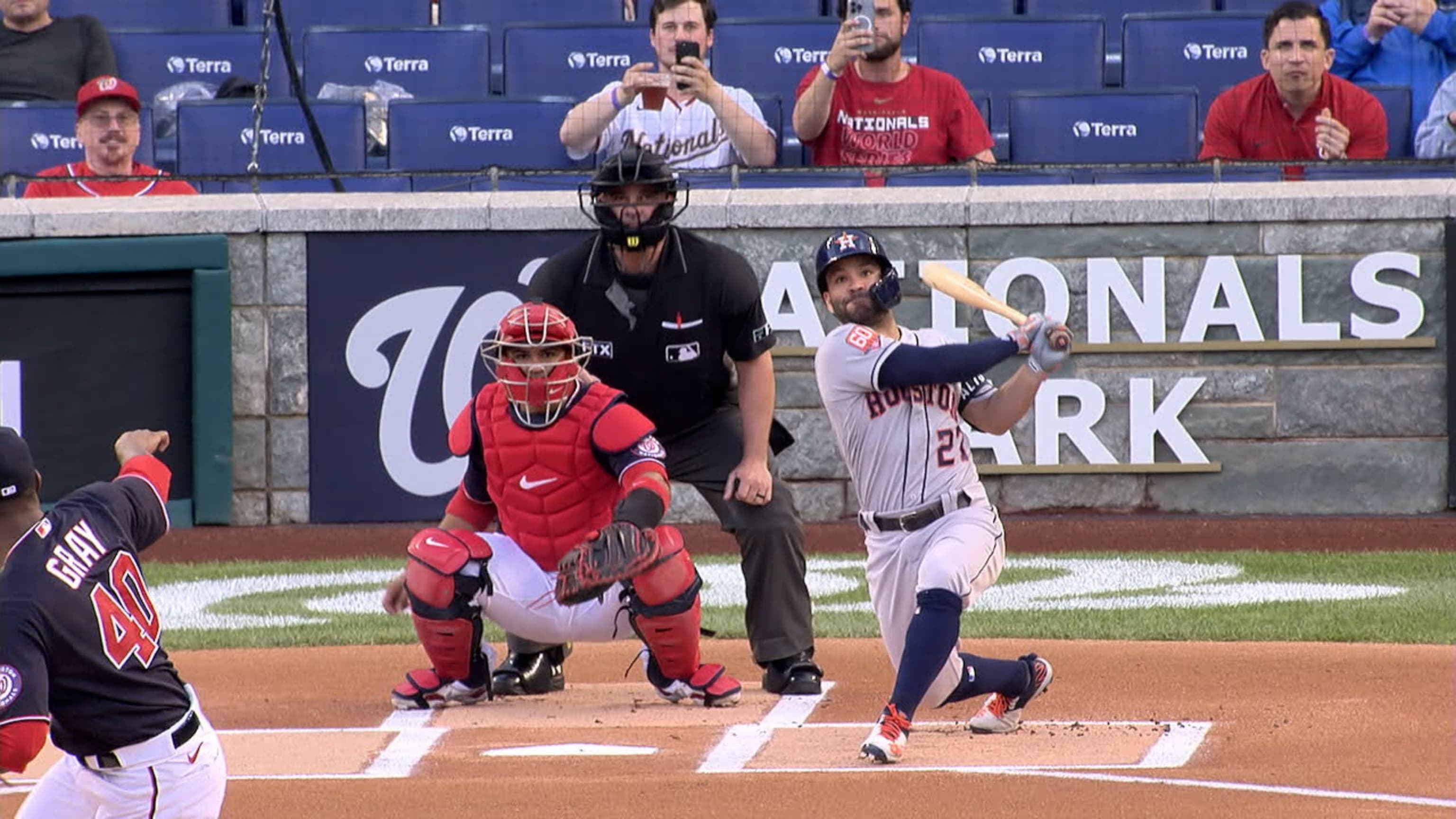 Astros beat Tigers 3-2, extend winning streak to six games