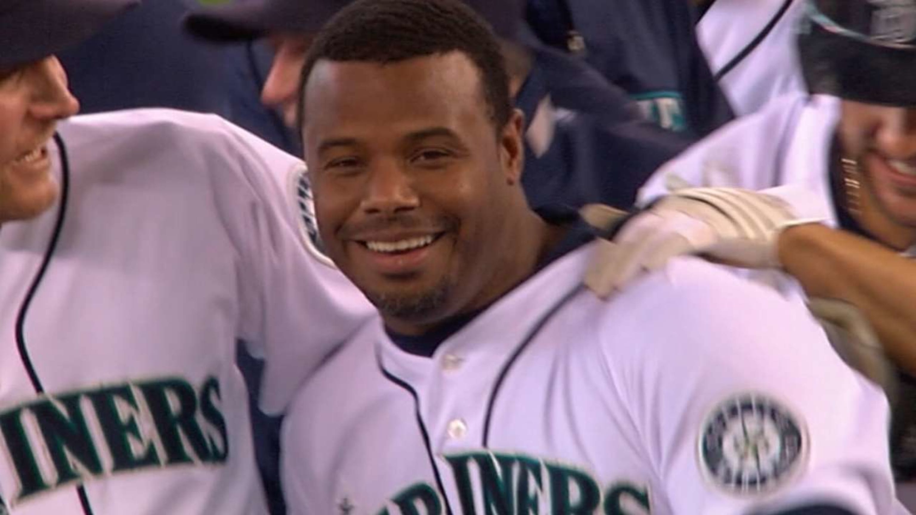Remember Ken Griffey Jr.'s swing, style and smile with classic