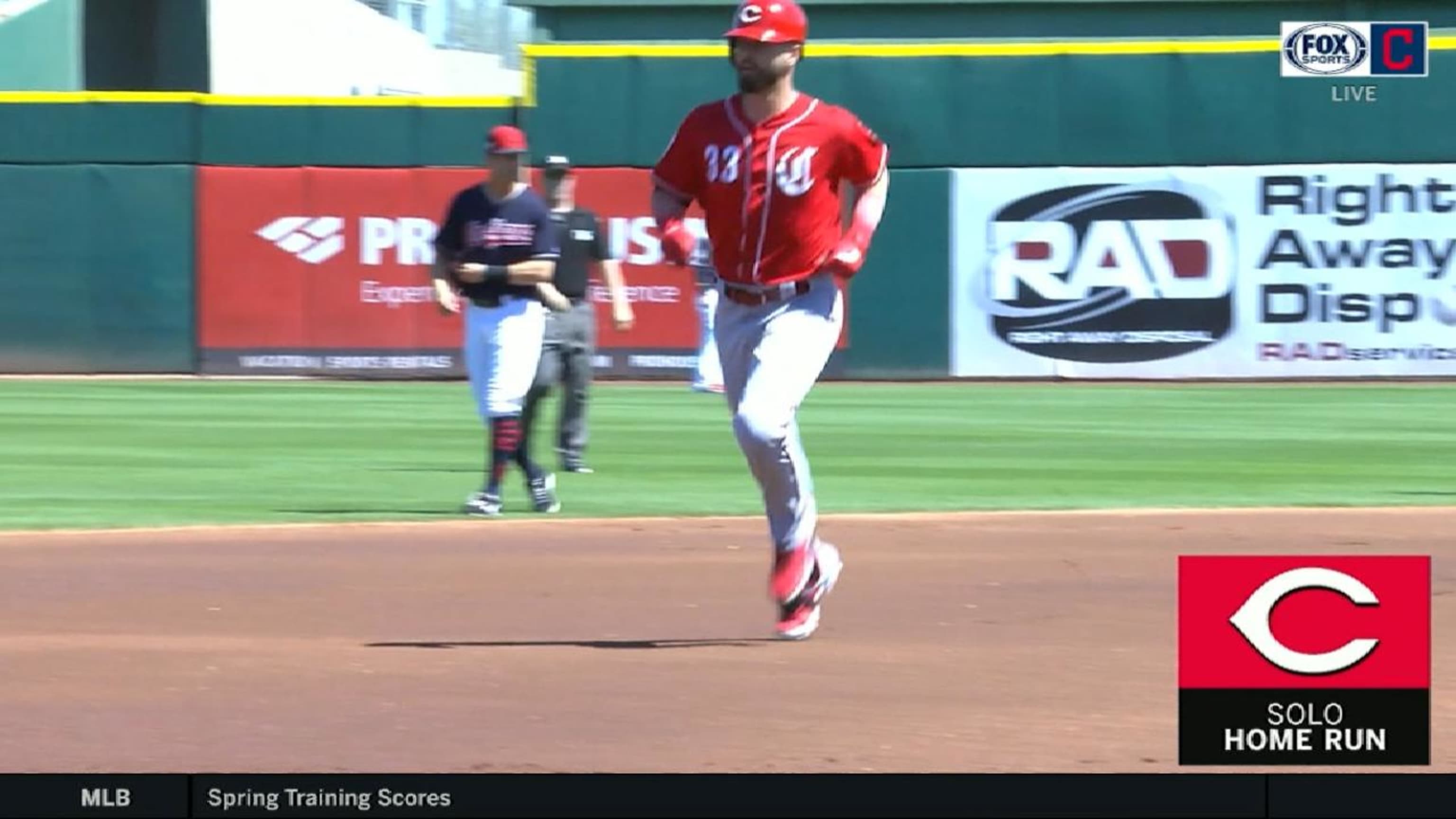 Jesse Winker gets first career start in center field, image size:3072x1728