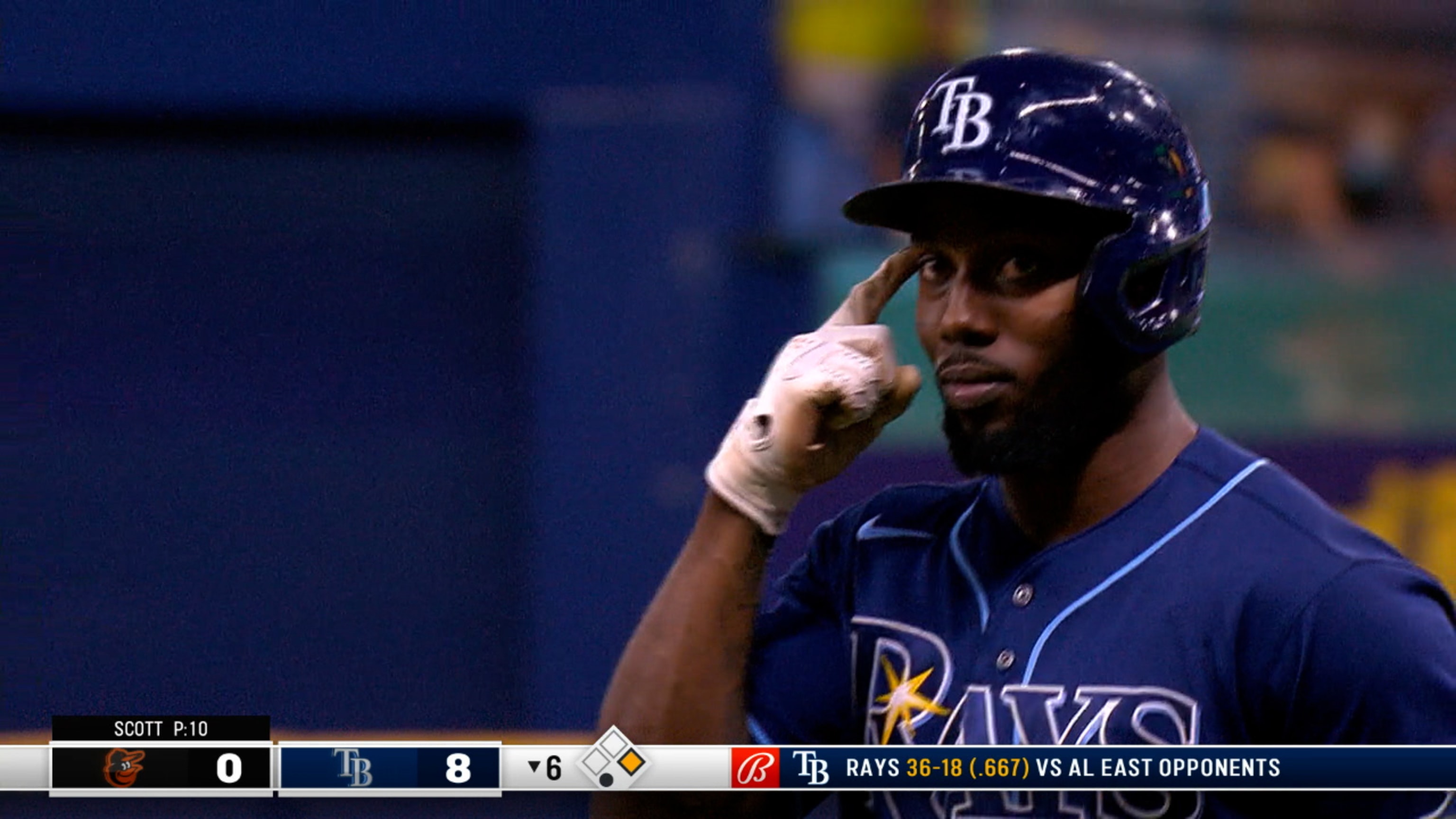 Randy Arozarena pega 4 hits