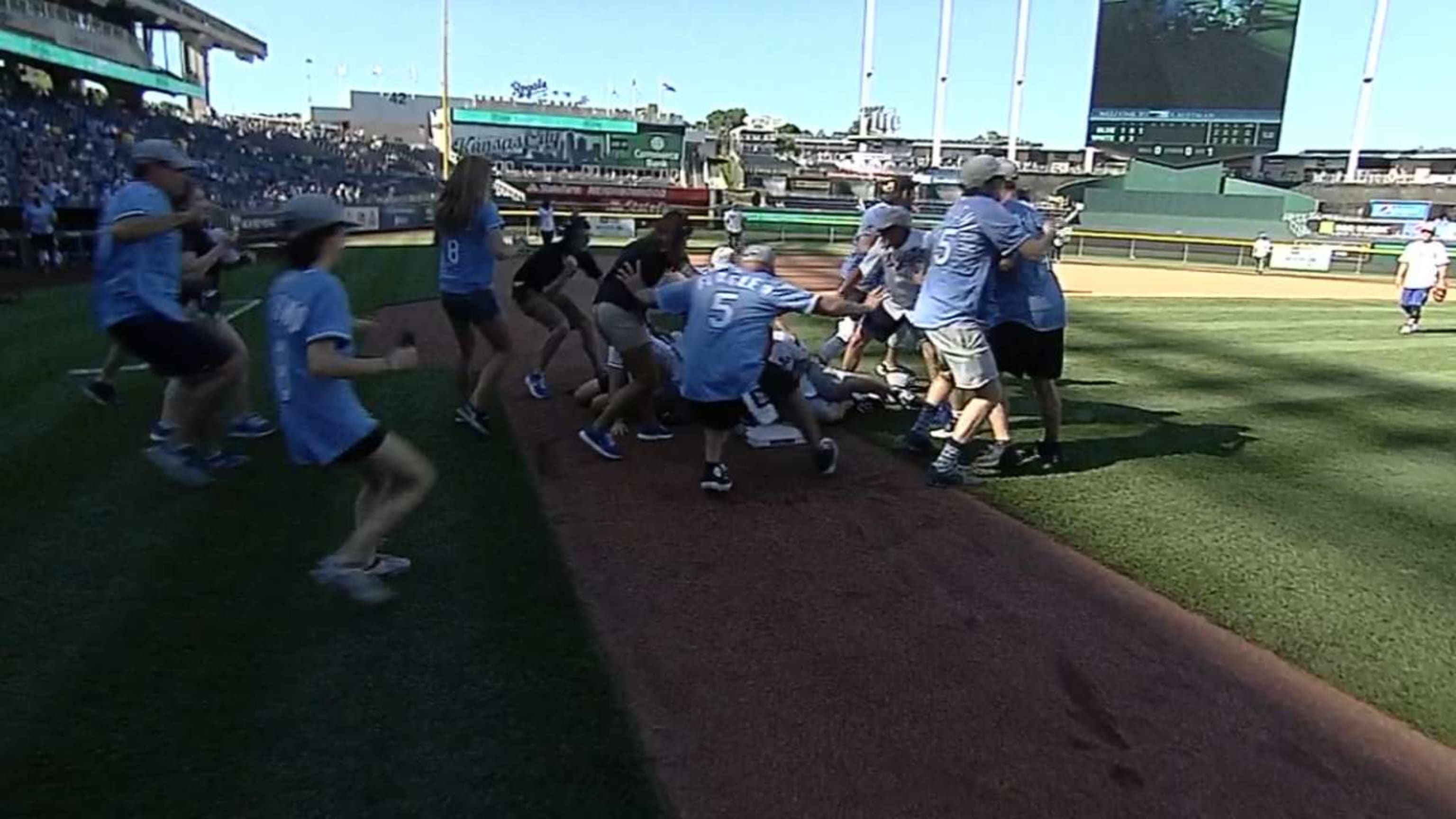 Photos: See the action from the Big Slick celebrity softball game