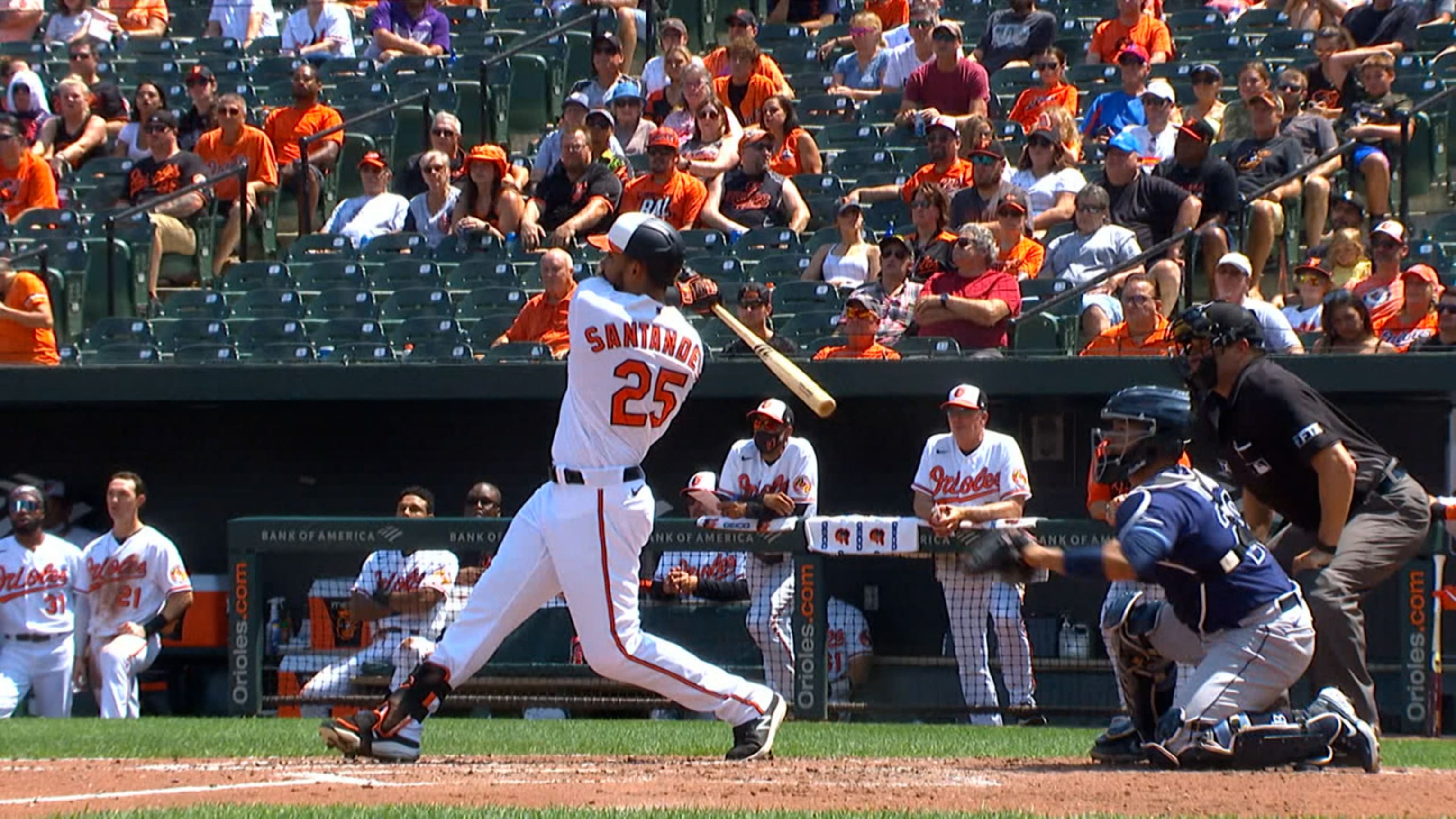 Anthony Santander's solo home run