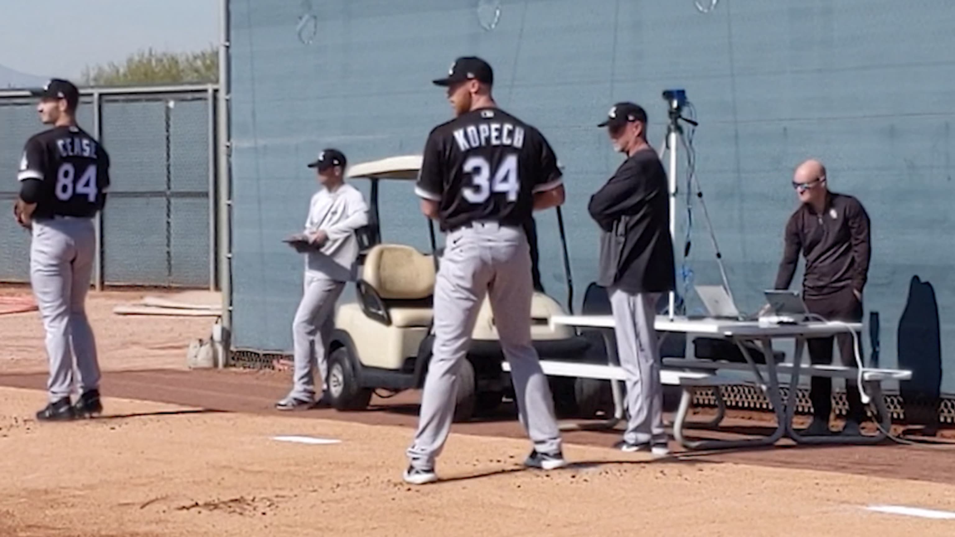 White Sox's Michael Kopech cuts his hair for charity