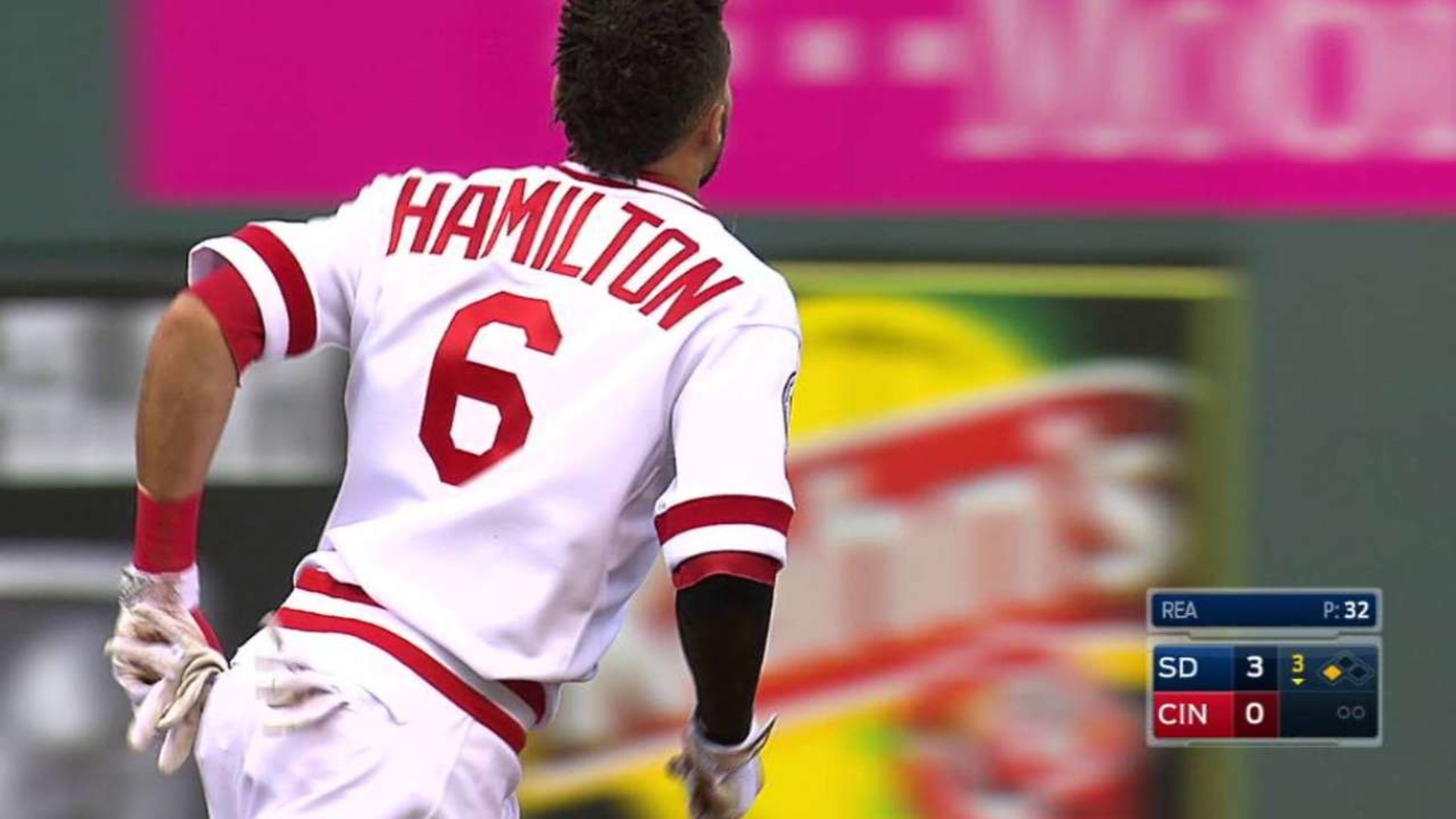 Source: Royals sign Hamilton, considered fastest player in MLB