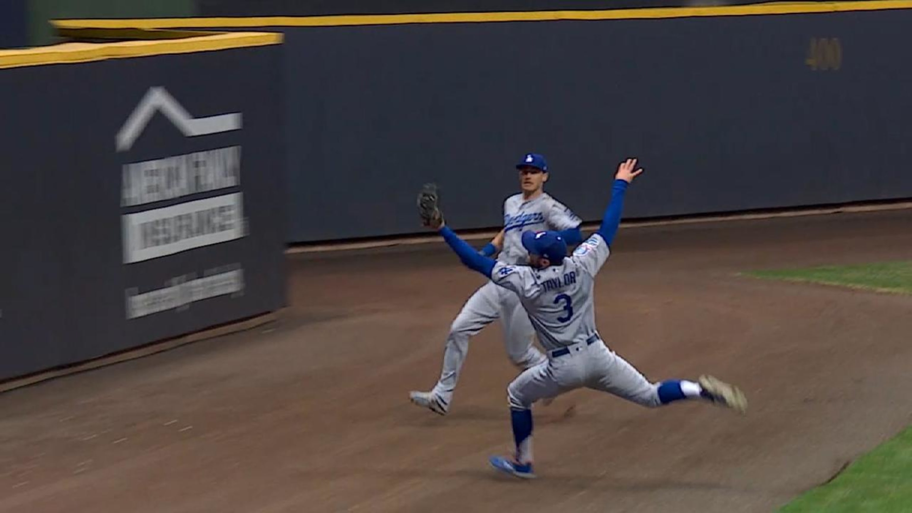 MLB playoffs: Chris Taylor's phenomenal catch one for the ages