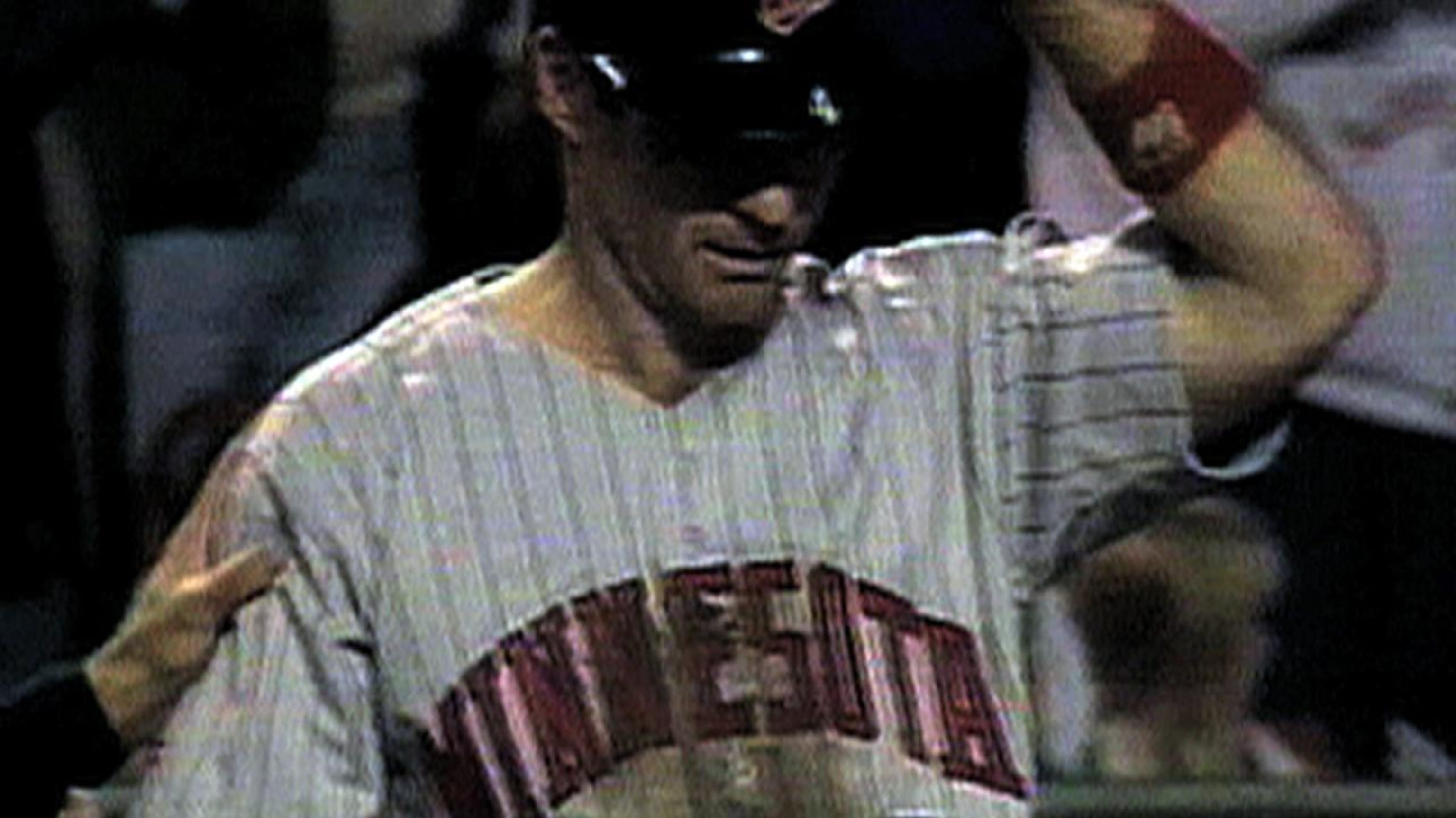 Gordon calls Molitor's 3,000th