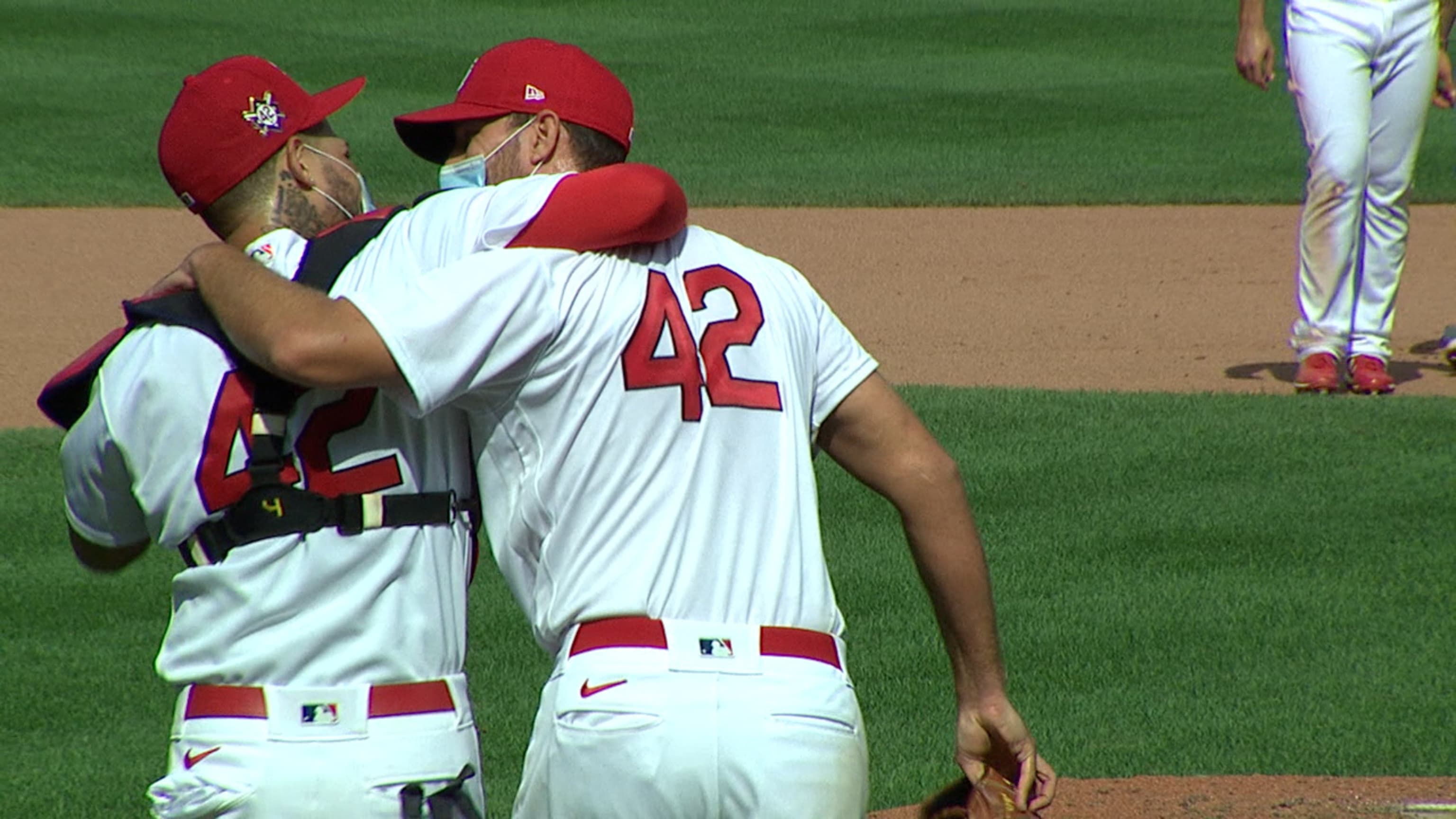Rosenthal: Inside Adam Wainwright's mound visit from Andy Pettitte