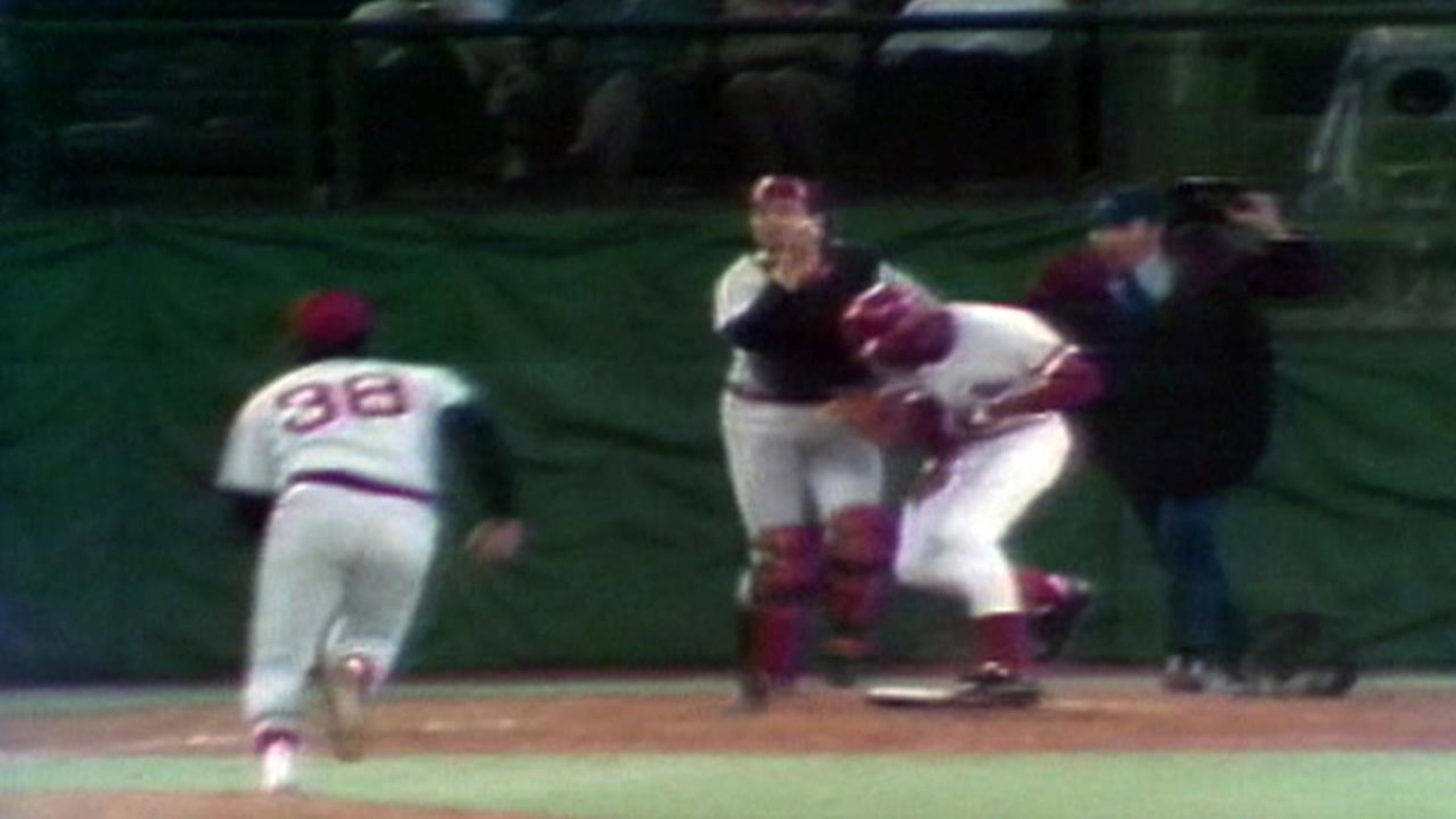 Carlton Fisk walks off vs the Red's Game 6 1975 World Series 